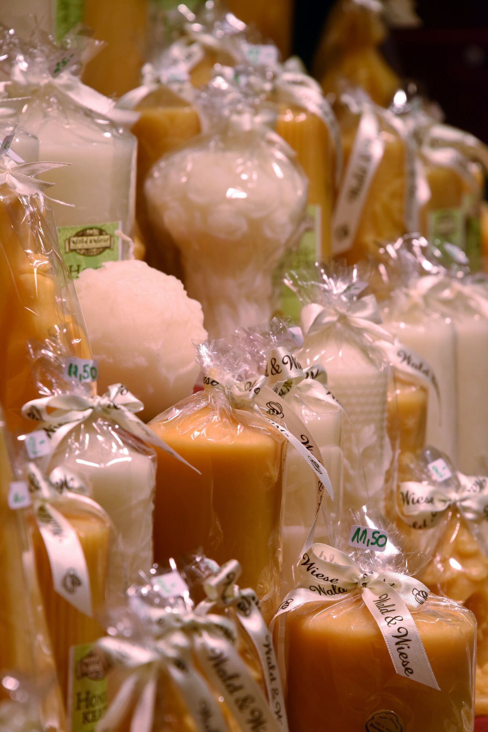 Nikon D810 sample photo. Candle, christmas, market photography