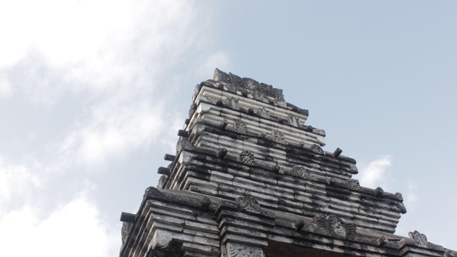 Canon EOS 600D (Rebel EOS T3i / EOS Kiss X5) sample photo. Art, city, monument photography