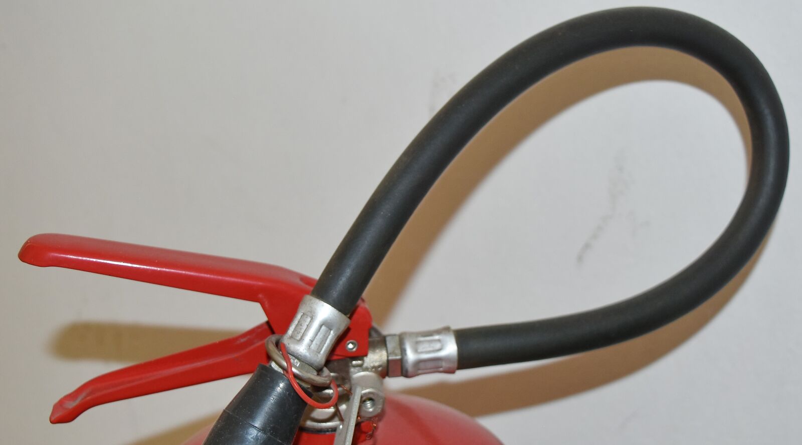 Nikon D5500 sample photo. Fire extinguisher, device, instrument photography