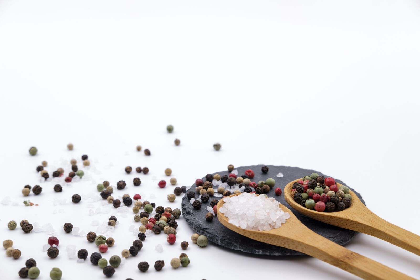 Fujifilm X-T2 + Fujifilm XF 35mm F2 R WR sample photo. Spices, cook, season photography