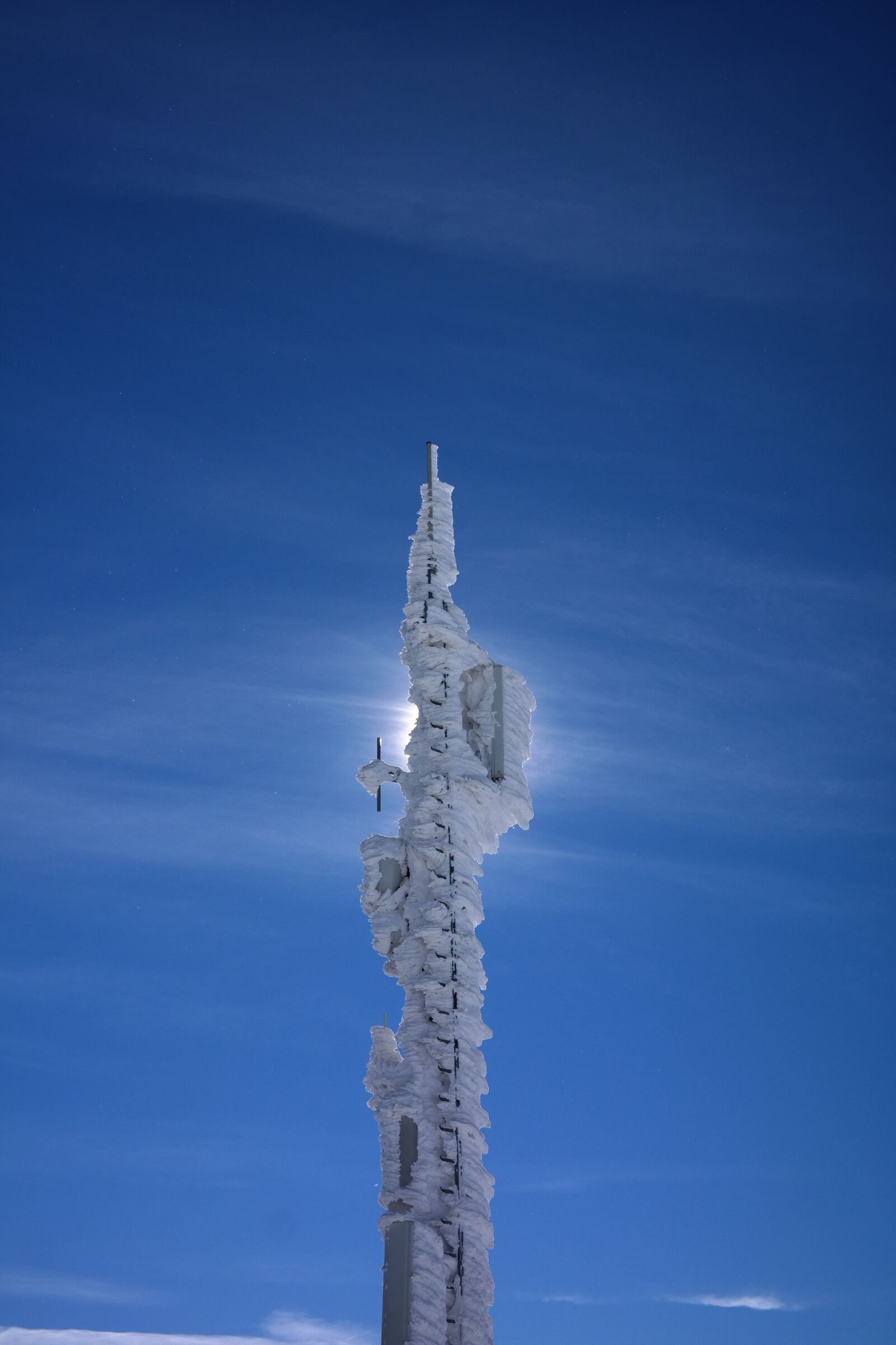 Samsung NX300 sample photo. Transmission tower, radio tower photography