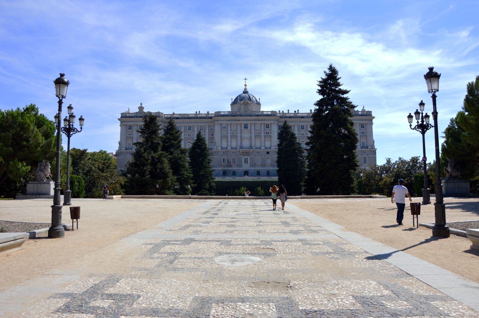 Nikon D3200 sample photo. Spain, palacio real, court photography