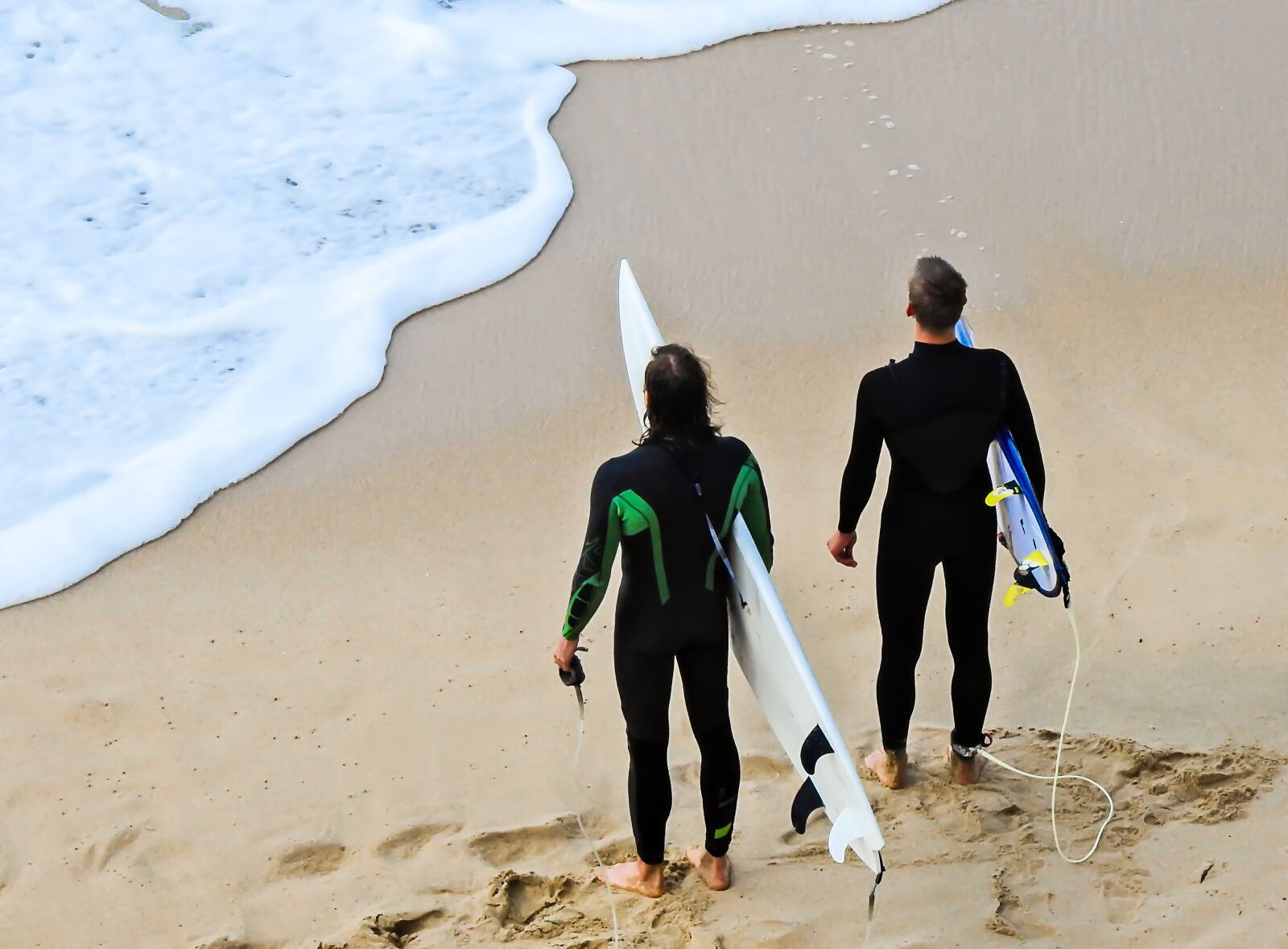 Nikon Coolpix P900 sample photo. Men, surf, sea photography