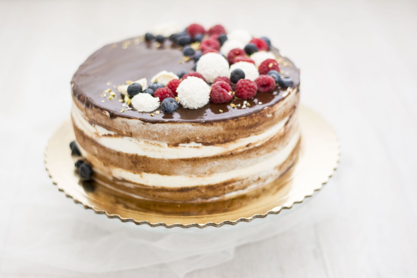Nikon D5200 sample photo. A cake, pie, sweet photography