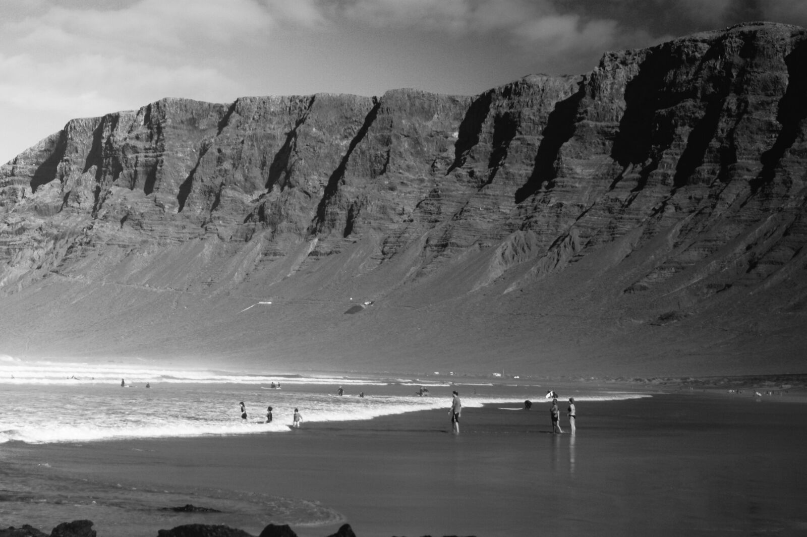 Sony Alpha DSLR-A290 sample photo. Island, lanzarote, beach photography
