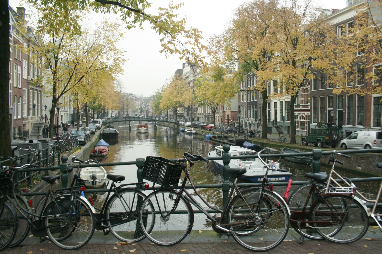 Canon EOS 400D (EOS Digital Rebel XTi / EOS Kiss Digital X) sample photo. Netherlands, amsterdam, water canal photography