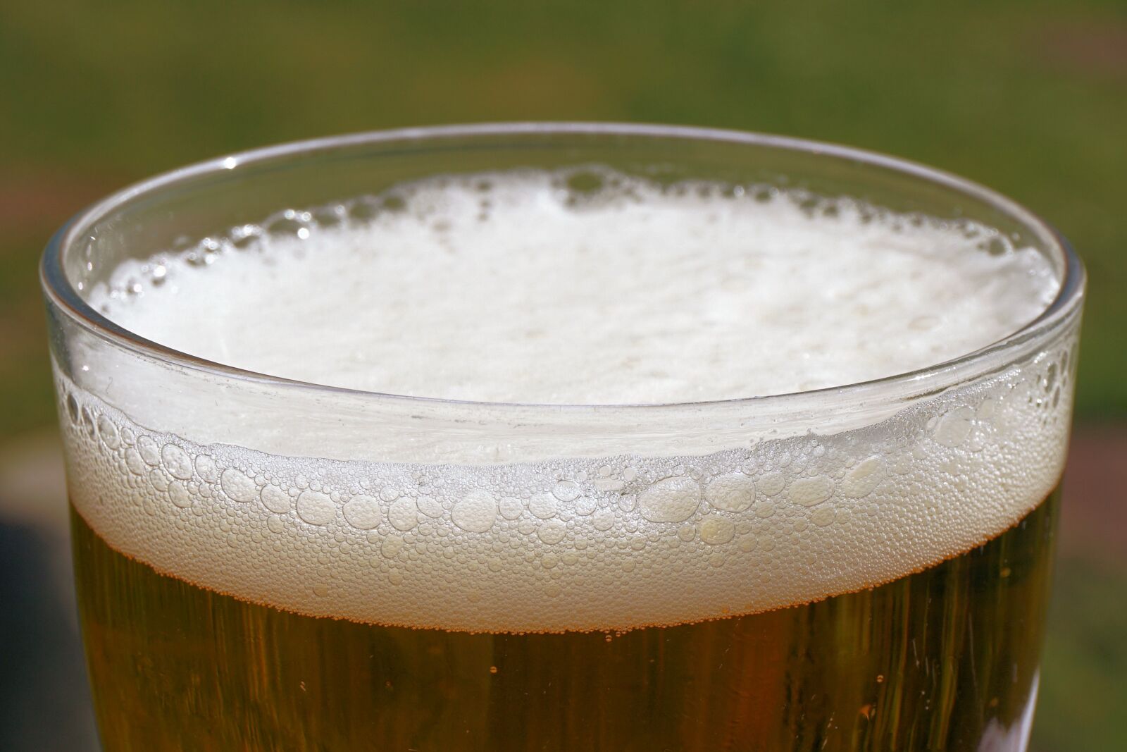 Sony a6000 sample photo. Beer, beer glass, foam photography