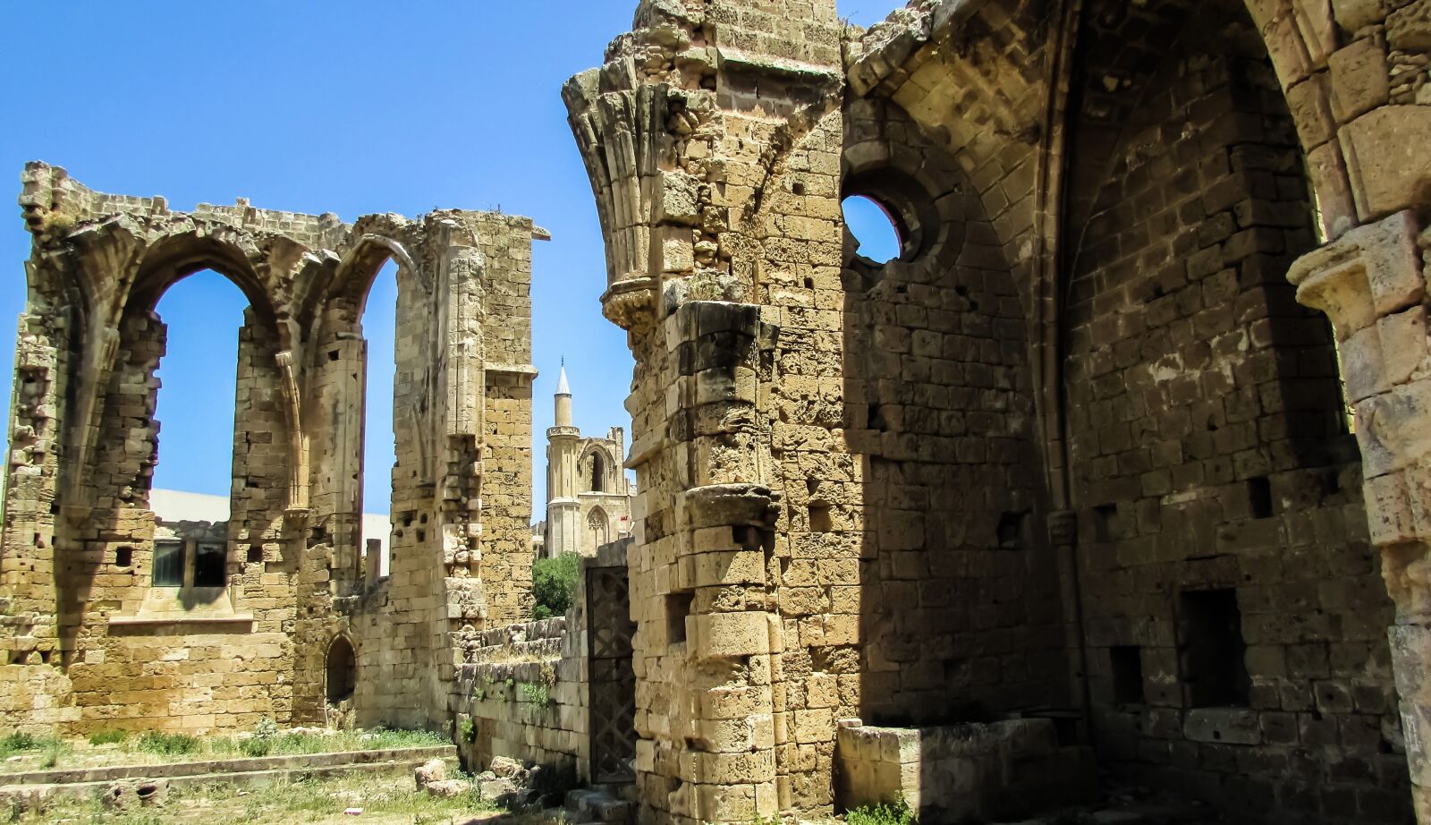 Canon PowerShot SX400 IS sample photo. Cyprus, famagusta, church photography