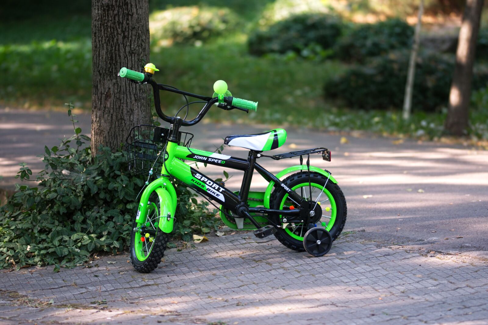 Nikon D5300 sample photo. Bike, small, green photography
