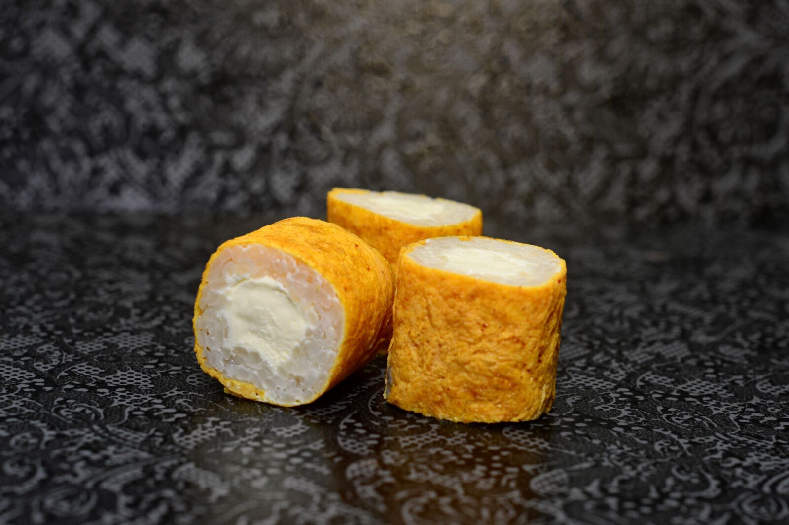 Nikon D3200 sample photo. Rolls, sushi, restaurant photography