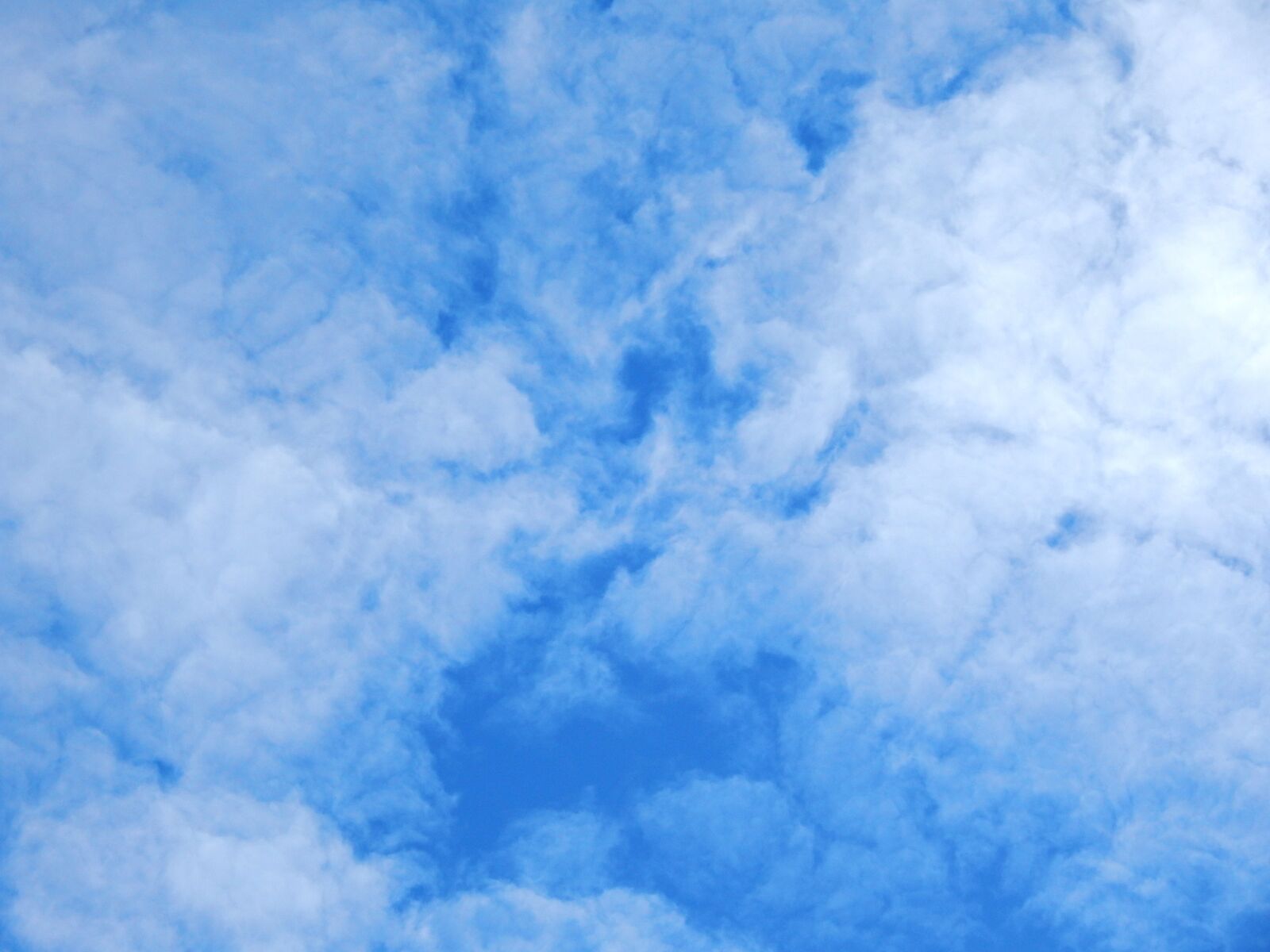 Nikon Coolpix L830 sample photo. Cloud, wind, sky photography