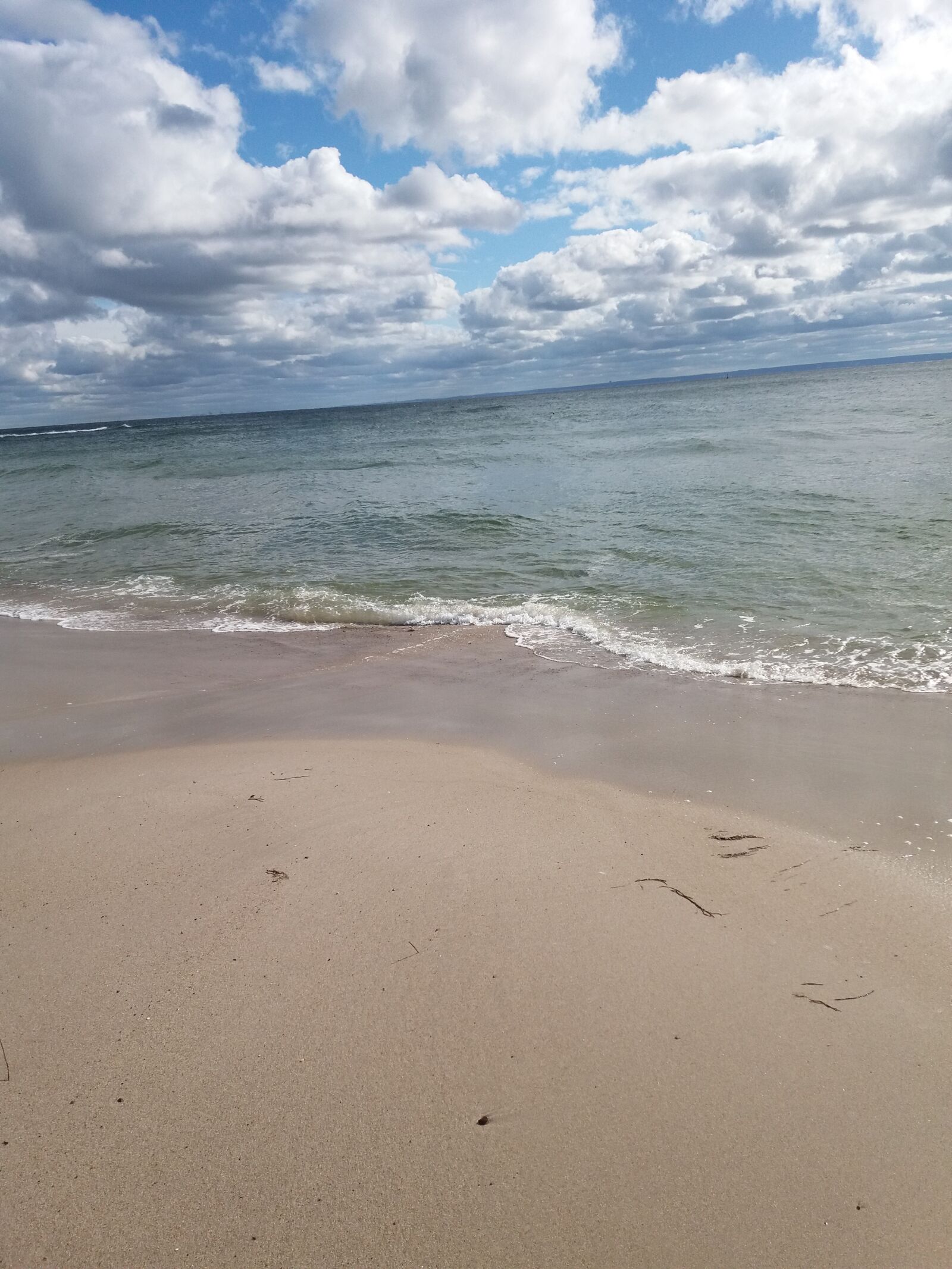 Samsung Galaxy J5 sample photo. Sea, sky, beach photography