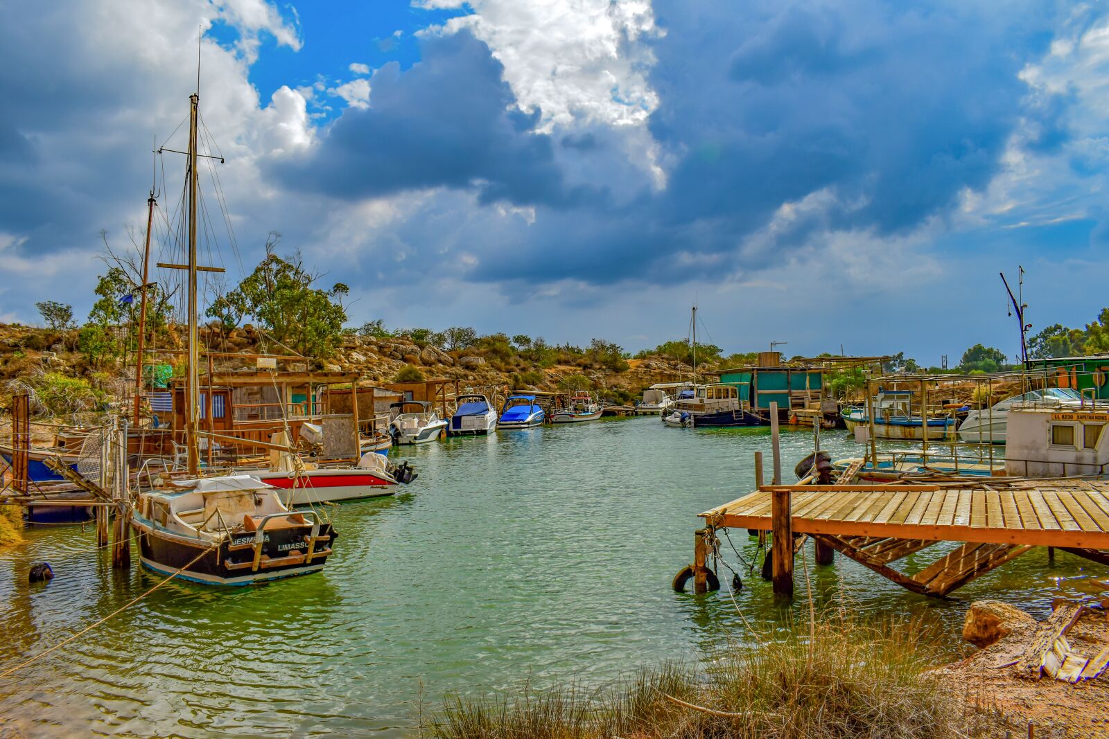 Nikon D3300 sample photo. Fishing boats, dock, fishing photography