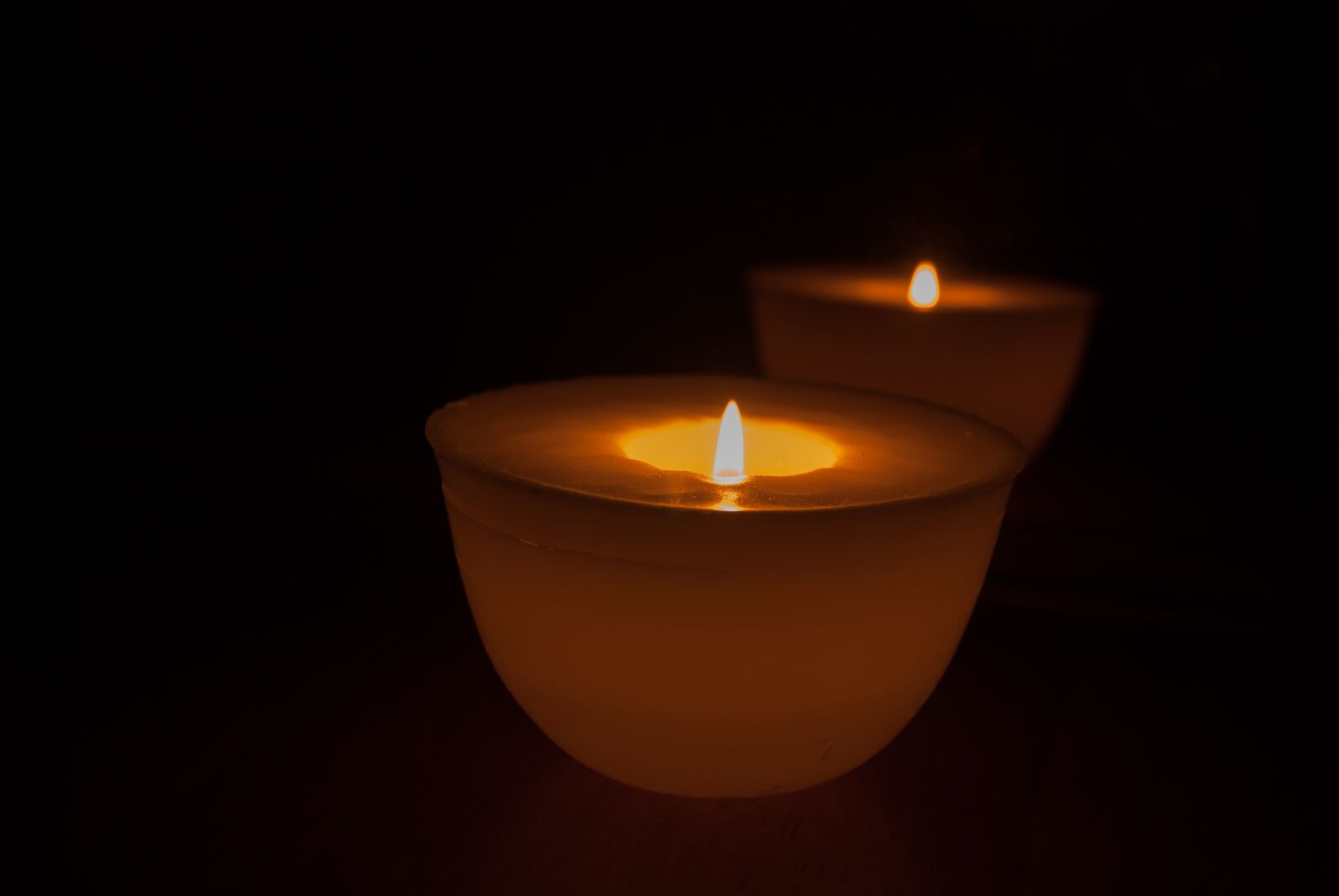 Nikon D80 sample photo. Candle, glimmer of a photography