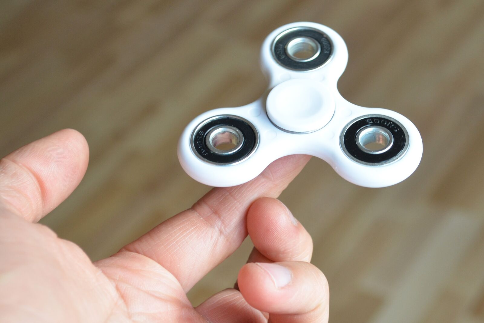 Nikon D5100 sample photo. Fidget spinner, spinner, fidgeting photography