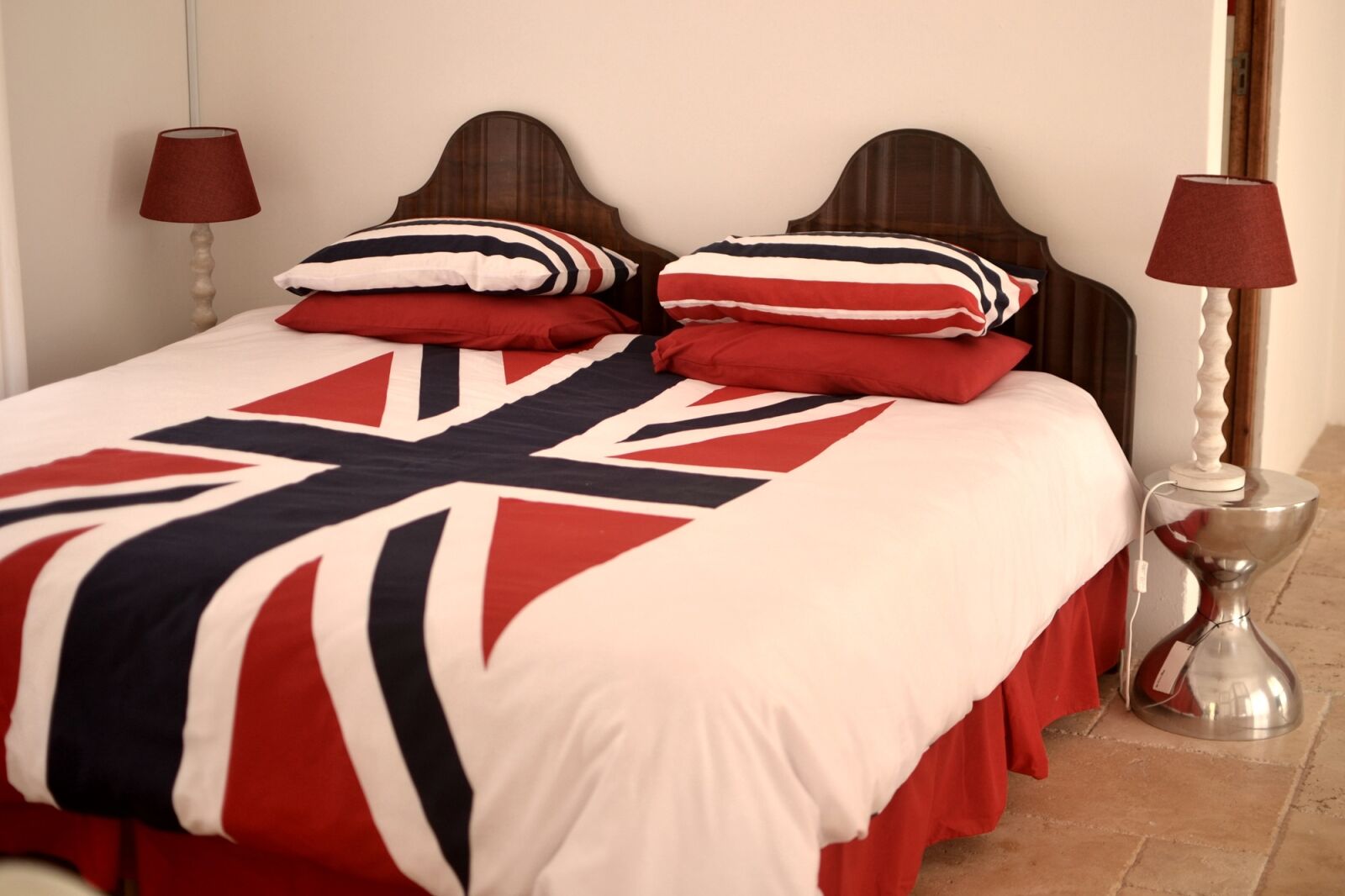 Nikon D3100 sample photo. Bed, bedroom, pillow photography