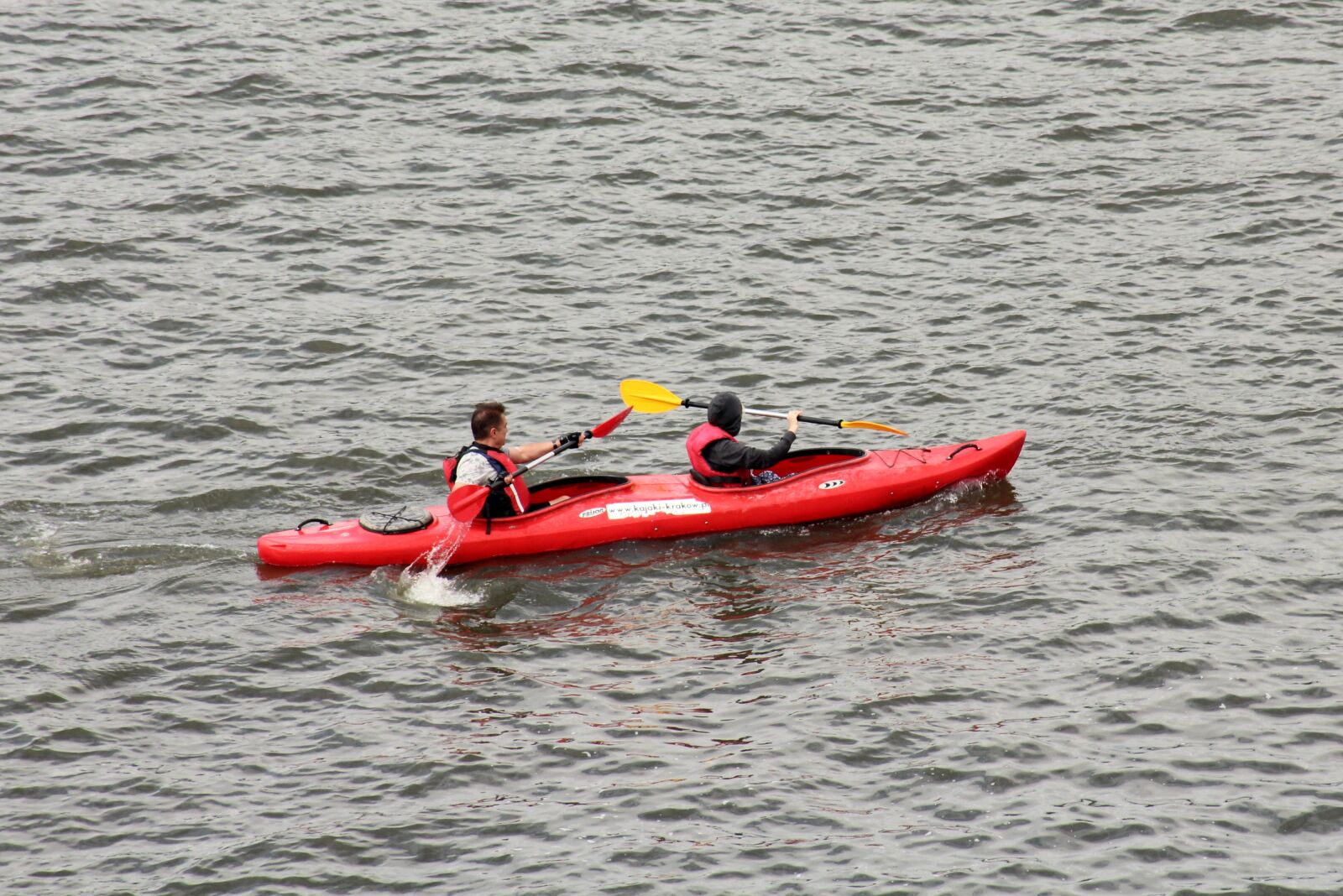 Canon EOS 1200D (EOS Rebel T5 / EOS Kiss X70 / EOS Hi) sample photo. Kayak, transport, tourism photography
