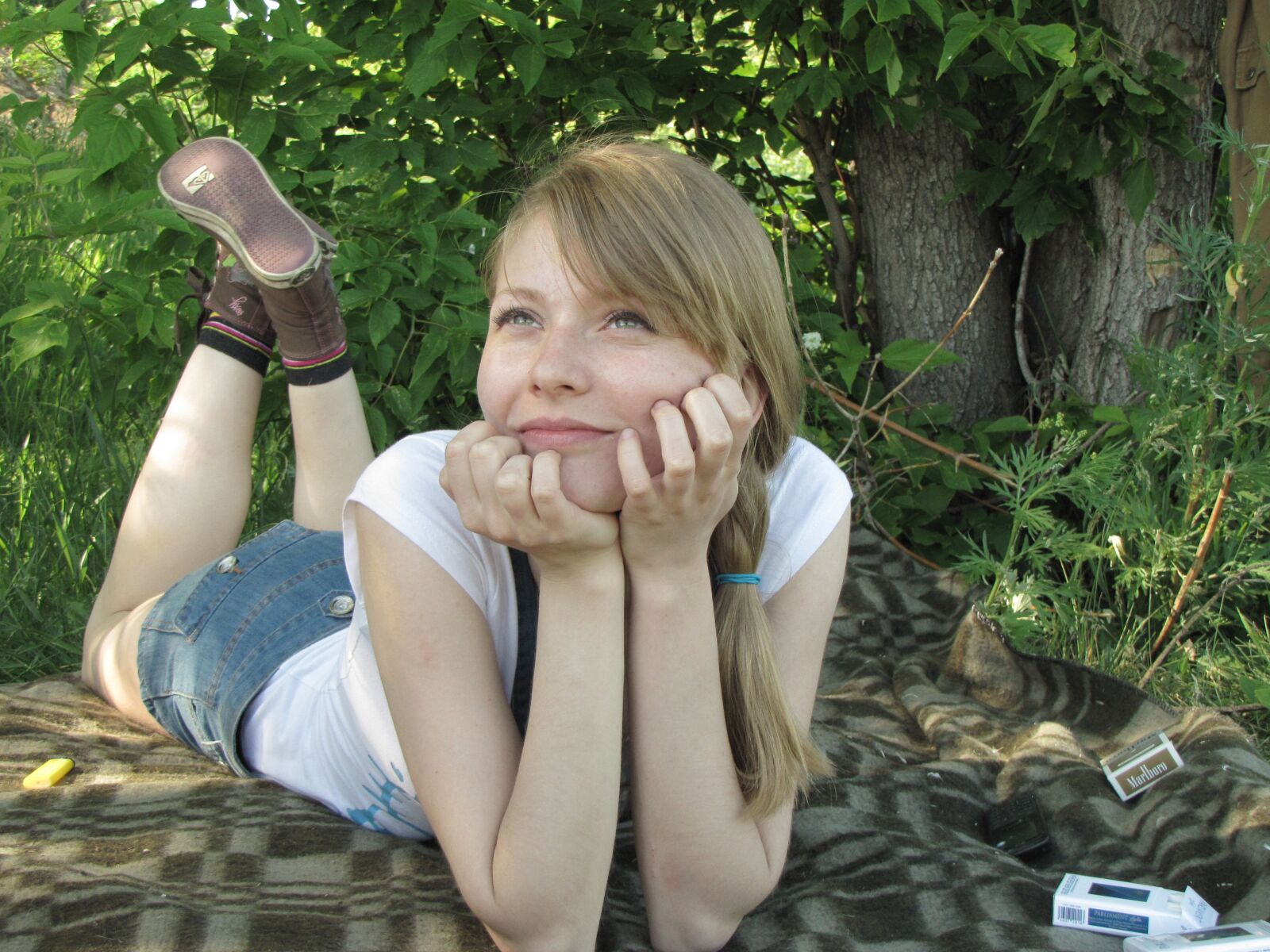 Canon PowerShot SX20 IS sample photo. Girl, nature, summer photography