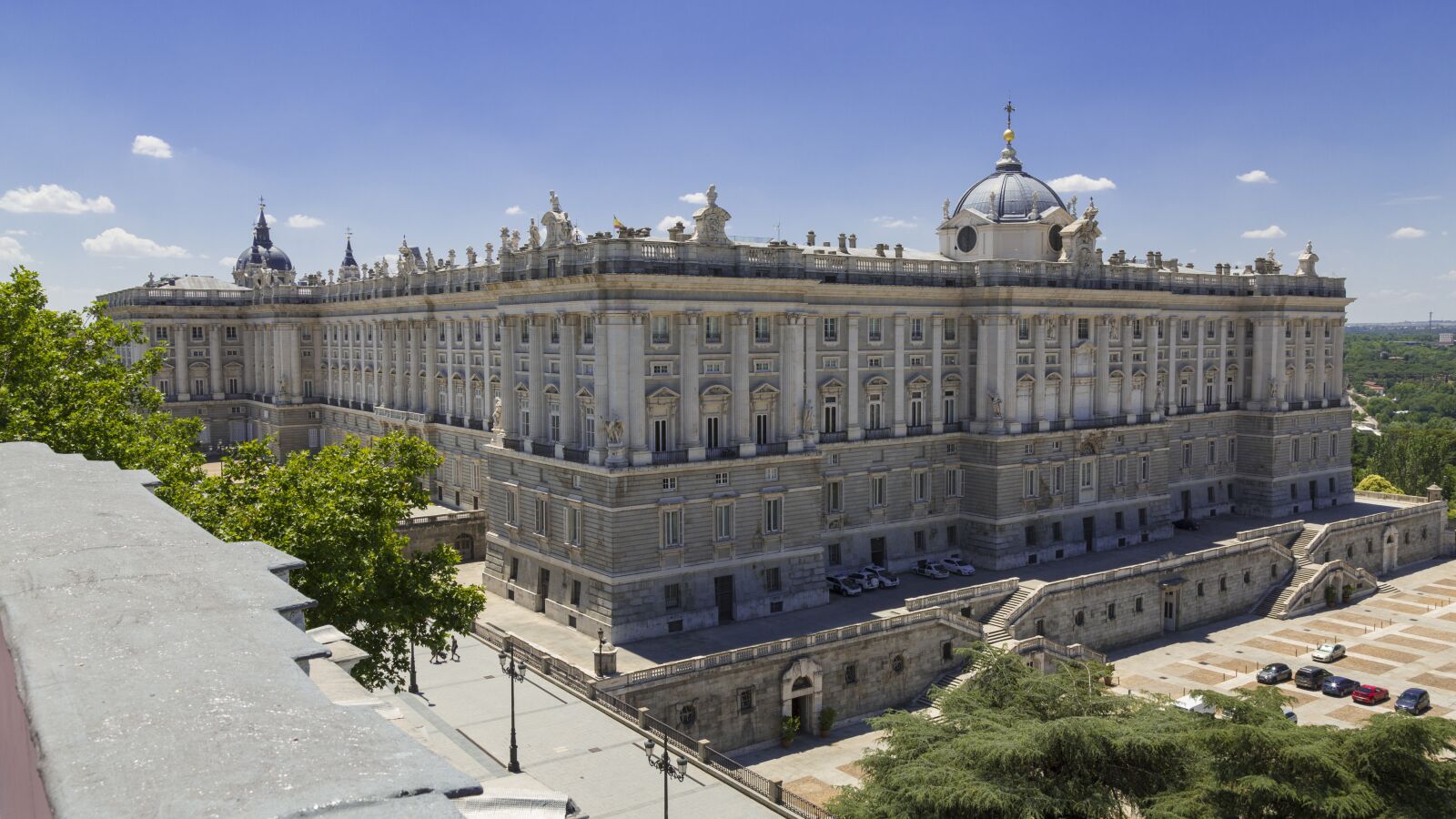 Canon EF 24-105mm F4L IS USM sample photo. Madrid, palace, royal photography