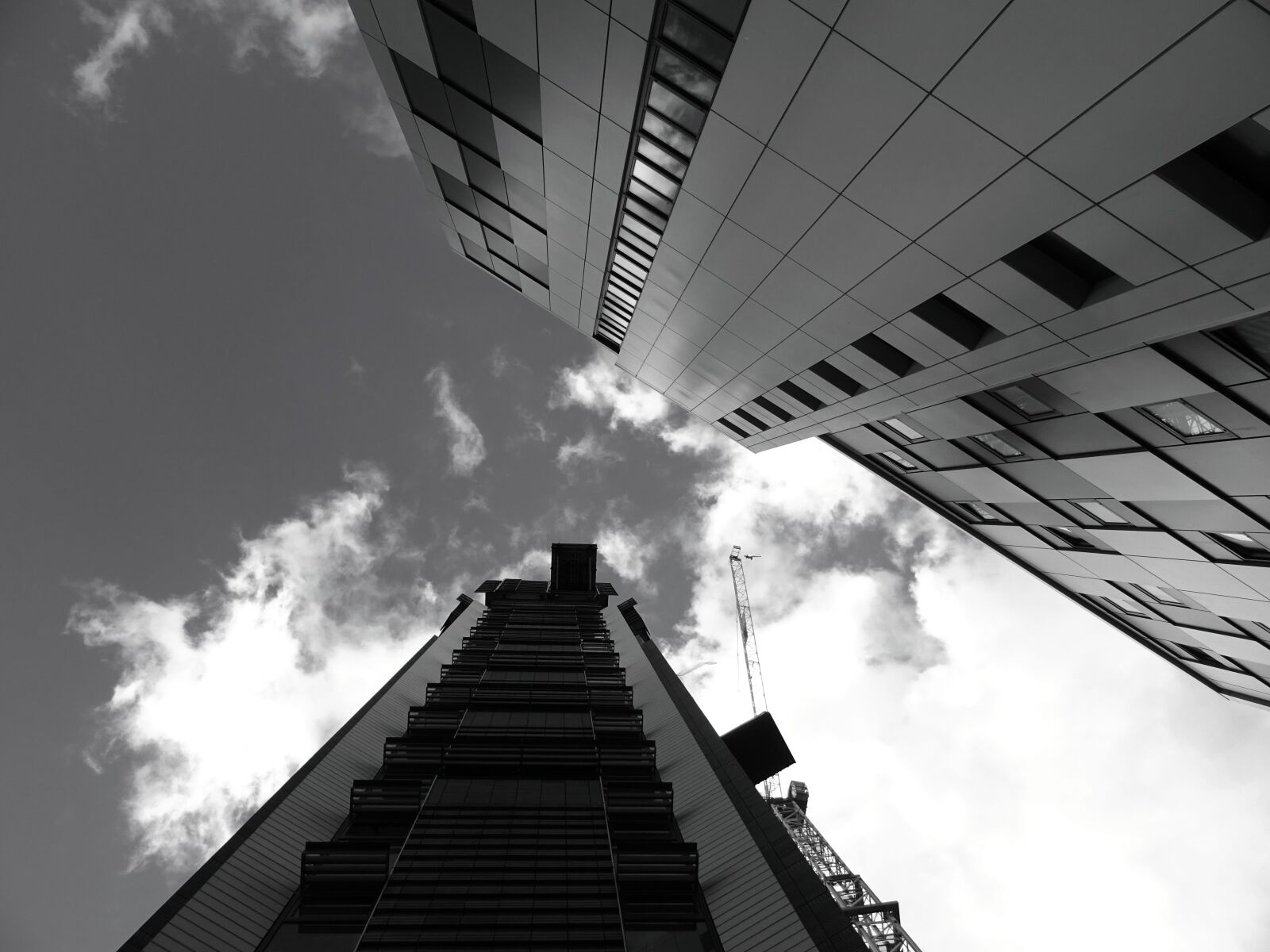 Sony DSC-HX60 sample photo. Architecture, black, and, white photography