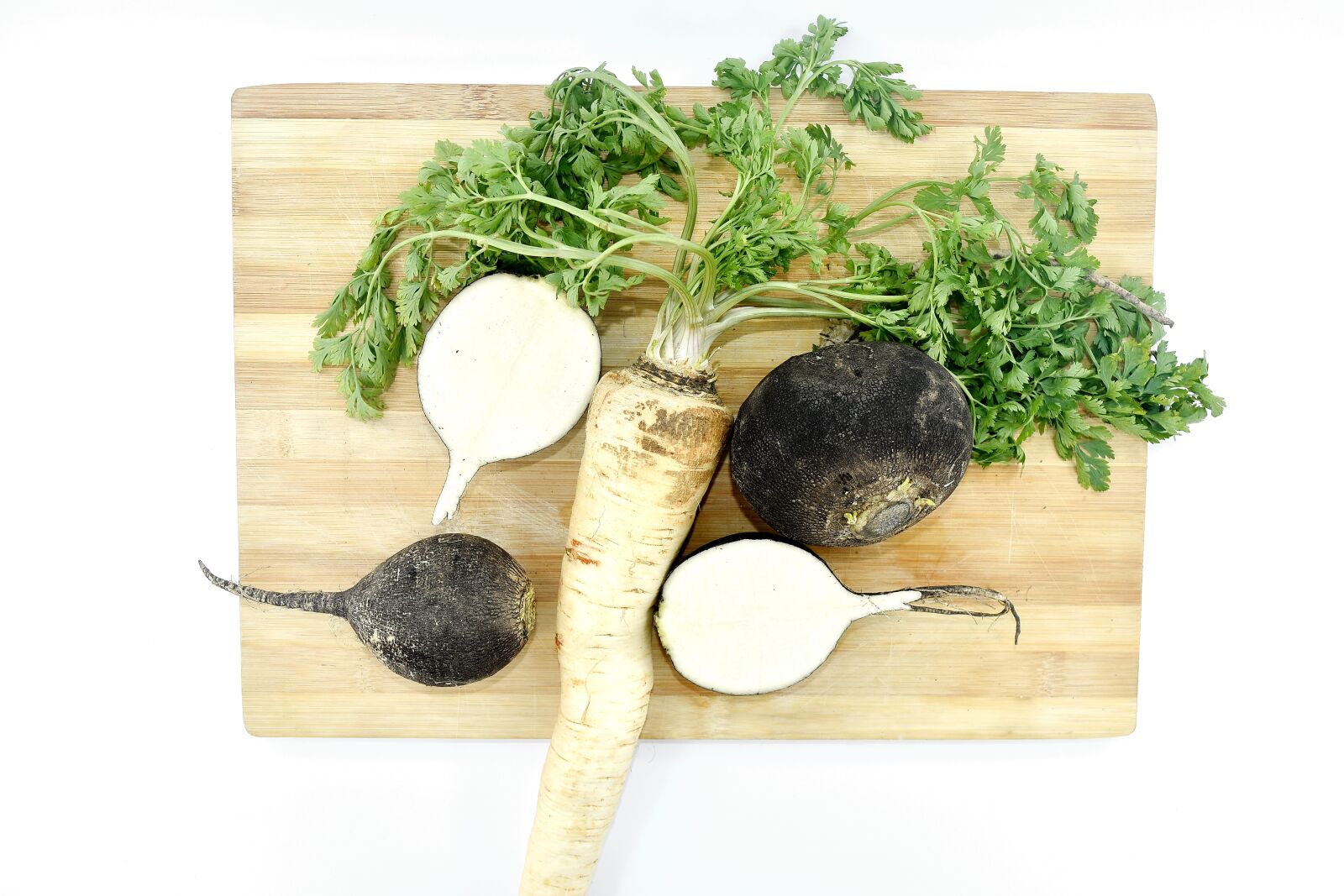 Nikon D5500 sample photo. Kitchen table, parsley, radish photography