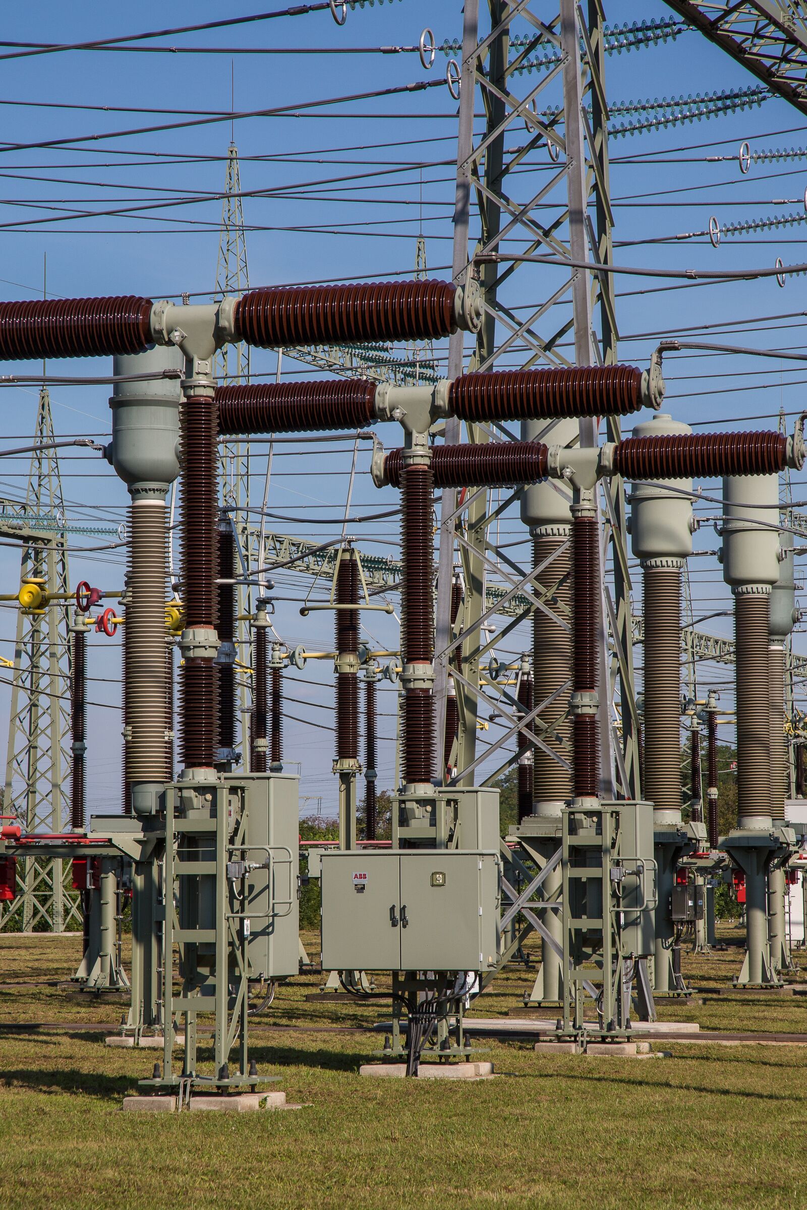 Canon EF 24-105mm F4L IS USM sample photo. Substation, electricity, current photography