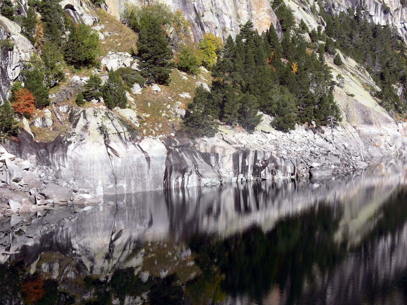 Panasonic DMC-FZ30 sample photo. Reflection, lake, landscape photography