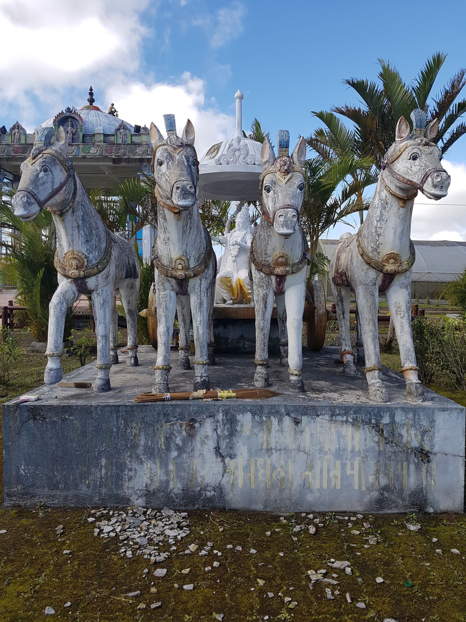 Samsung Galaxy S7 Edge sample photo. Chariot, krishna, krishna's chariot photography