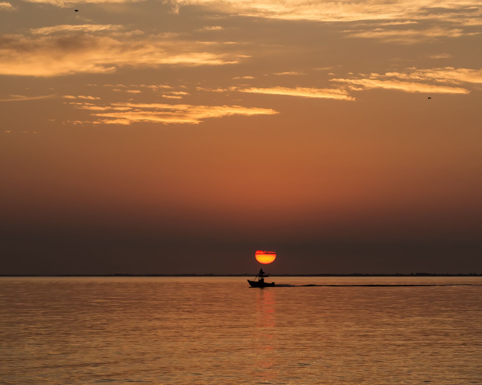 Canon EOS 600D (Rebel EOS T3i / EOS Kiss X5) sample photo. Sunrise, boat, fisherman photography
