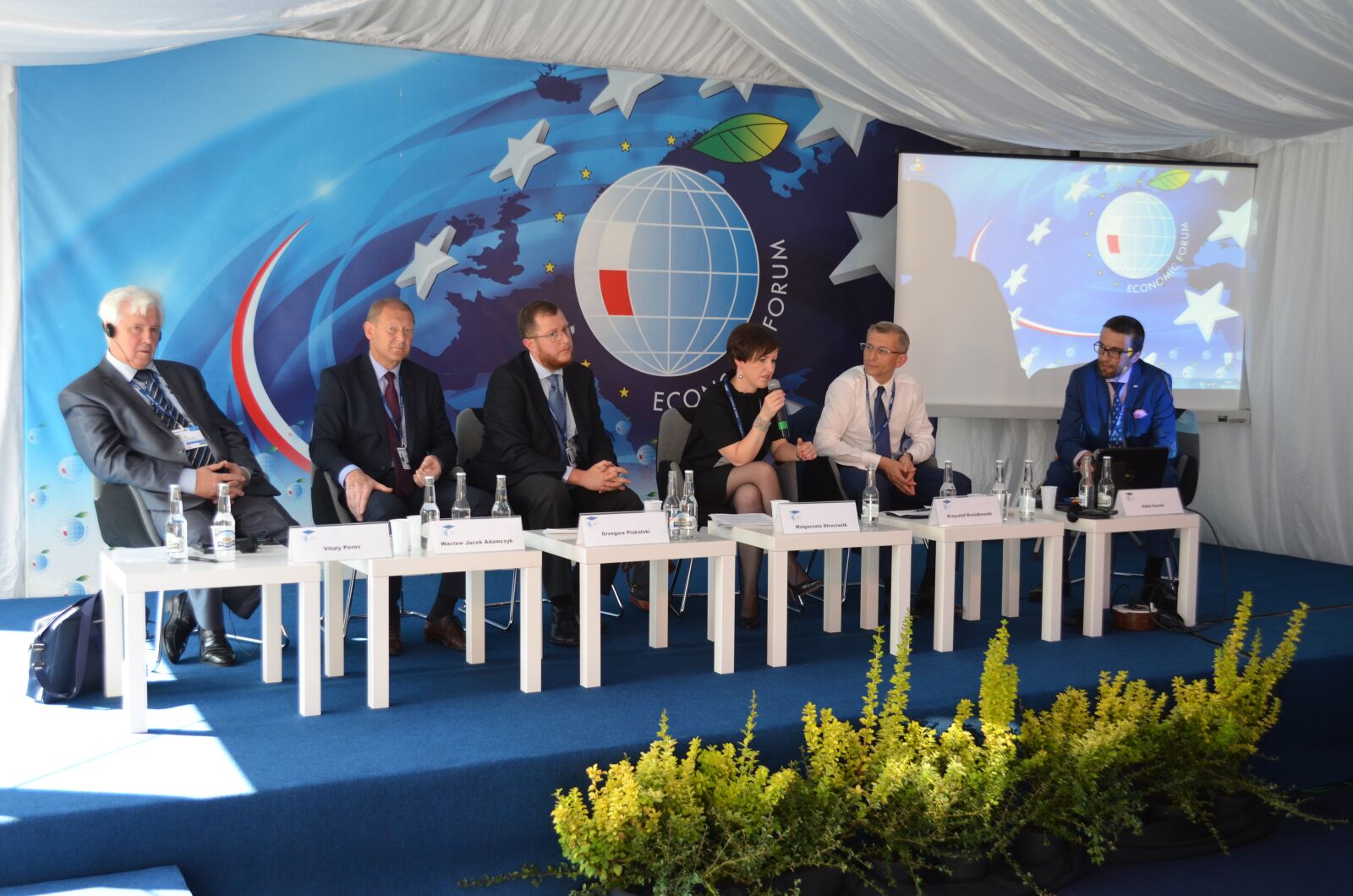 Nikon D5100 sample photo. Economic forum, krynica, policy photography