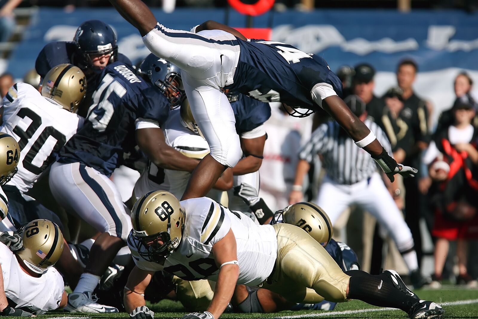 Canon EOS-1D Mark II N sample photo. Football, american football, game photography