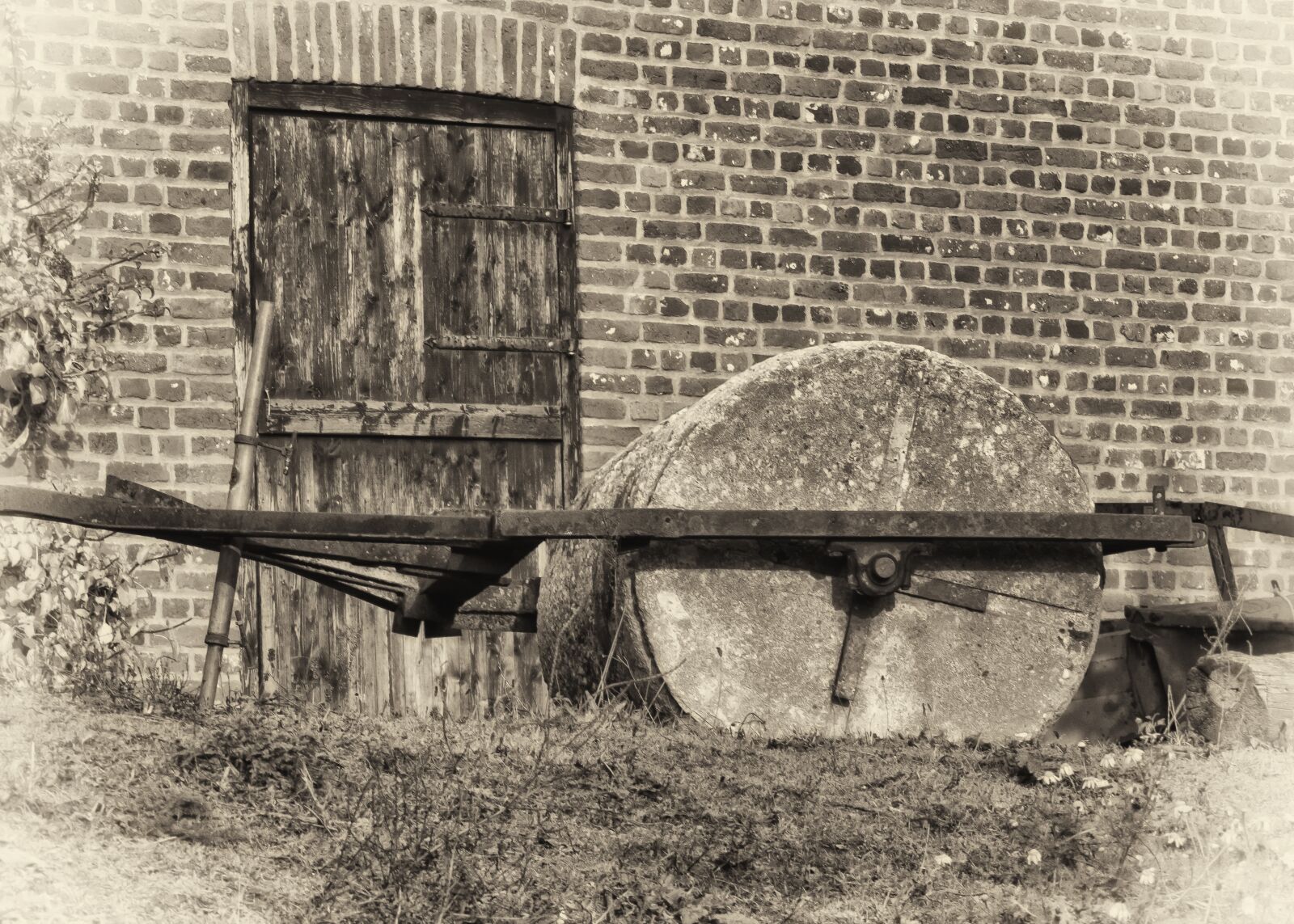 Canon EOS 50D sample photo. Roll, farm, tool photography