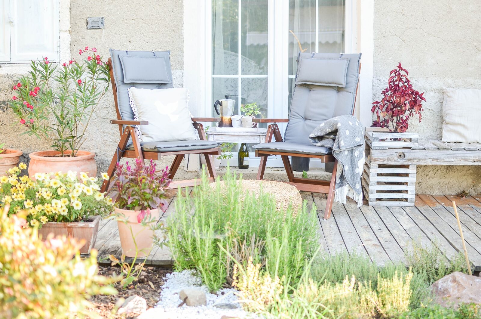 Nikon D5100 sample photo. Terrace, garden, house photography