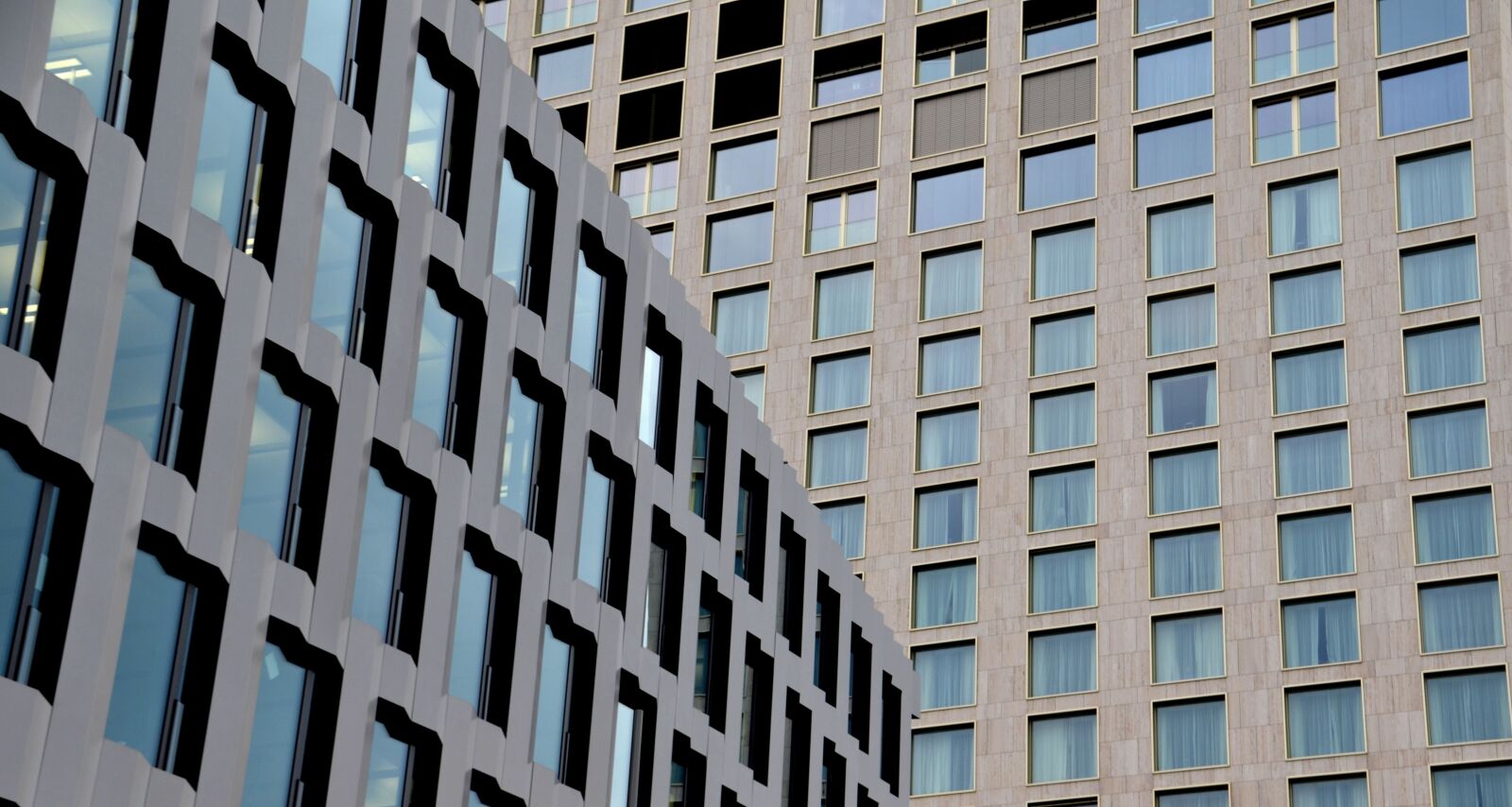 Nikon D7000 sample photo. Window, architecture, zurich photography