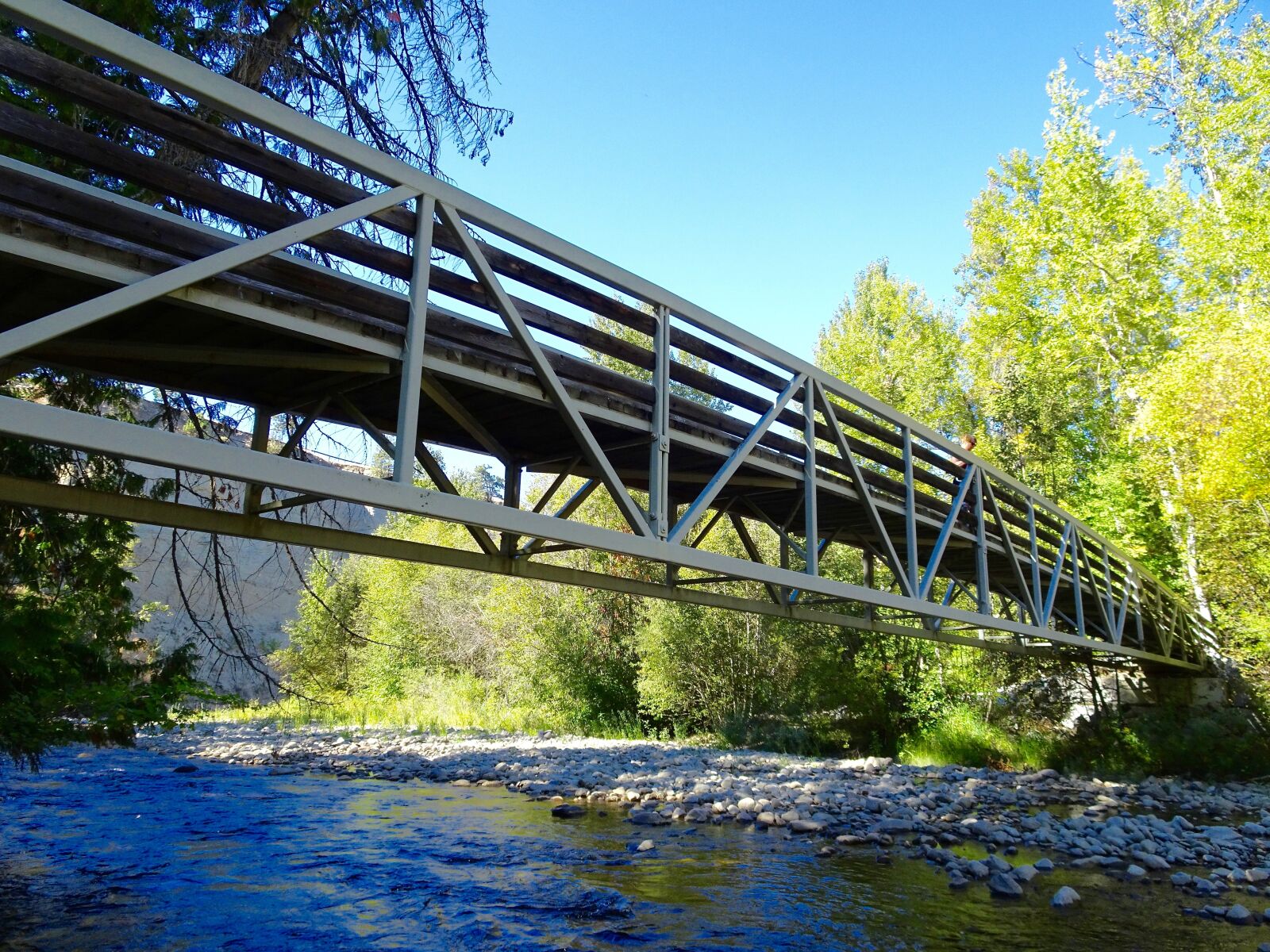 Sony Cyber-shot DSC-HX90V sample photo. Bridge, crossing, wooden photography