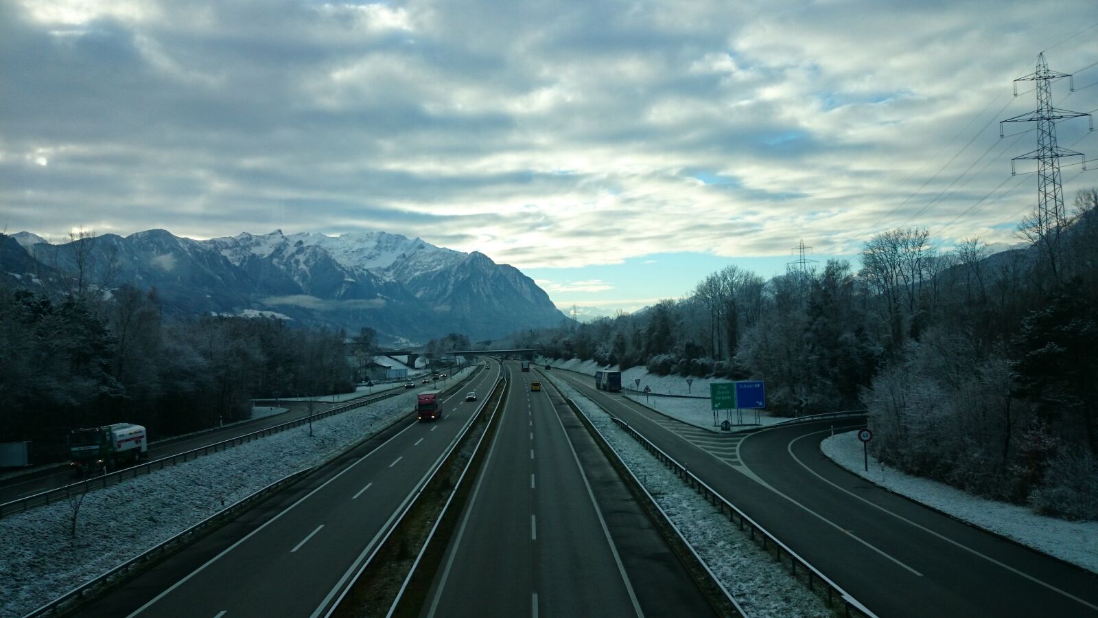 Sony Xperia Z1 Compact sample photo. Highway, freezing, cloudy photography