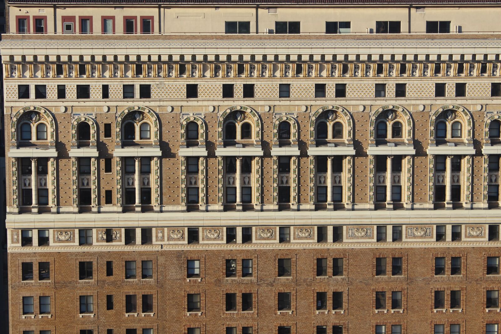Canon EOS 600D (Rebel EOS T3i / EOS Kiss X5) sample photo. Building, america, architecture photography