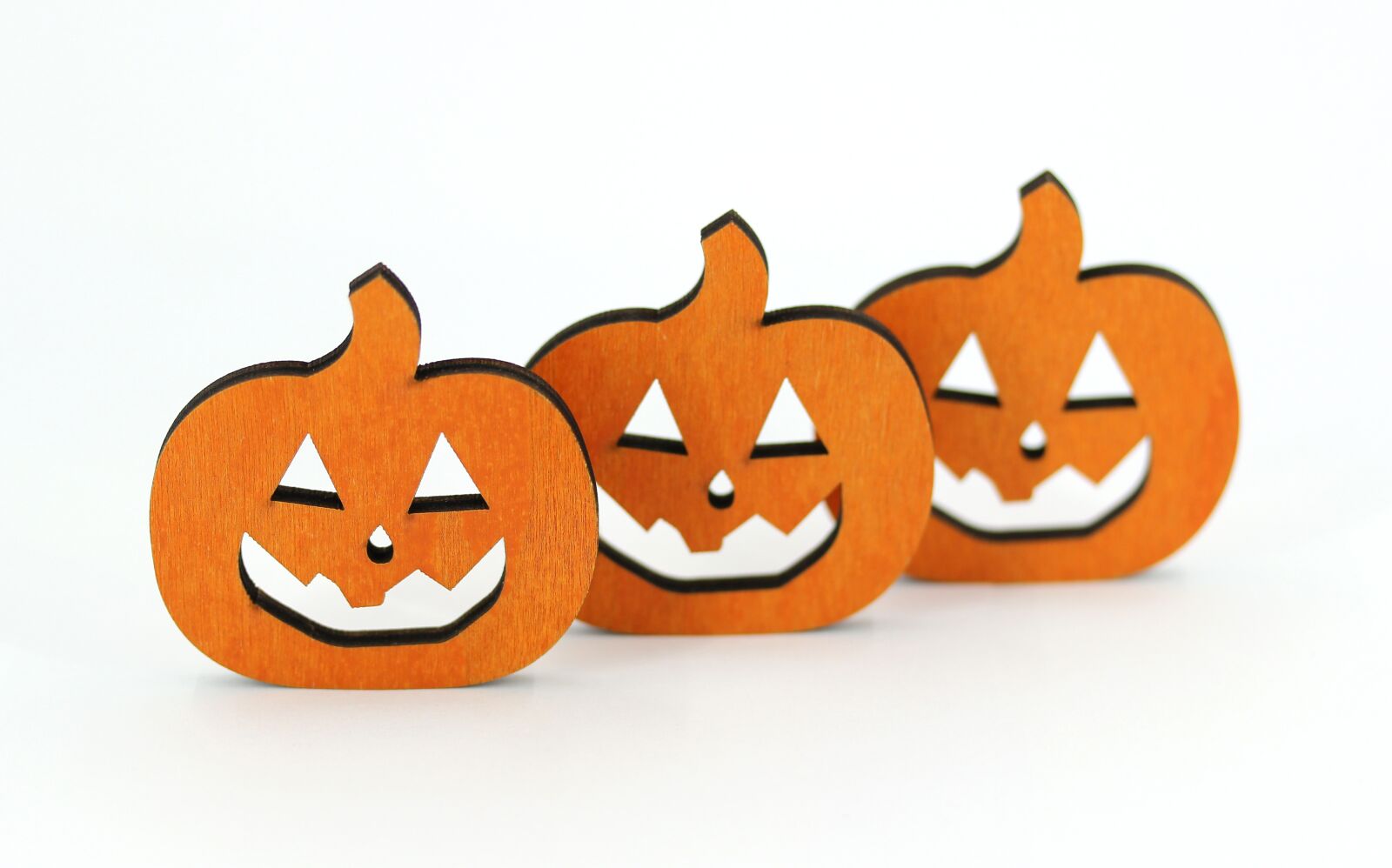 Canon EF-S 60mm F2.8 Macro USM sample photo. Decoration, halloween, pumpkin photography