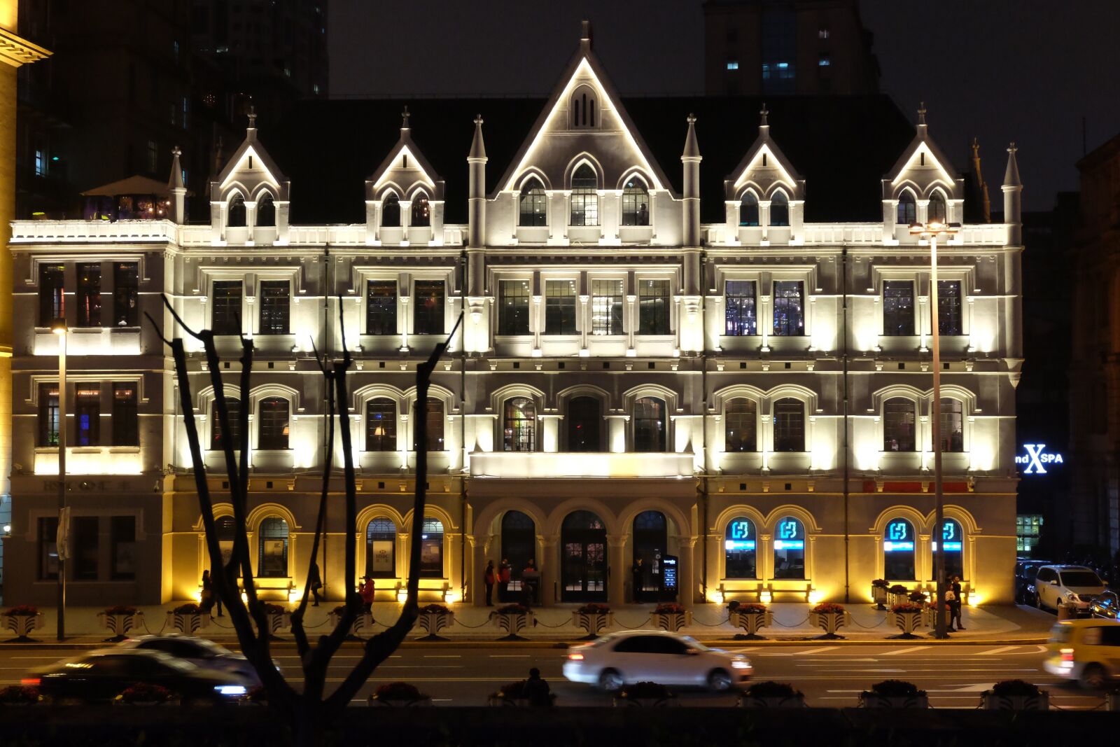 Fujifilm X-E2 + Fujifilm XC 16-50mm F3.5-5.6 OIS II sample photo. Shanghai, night view, building photography