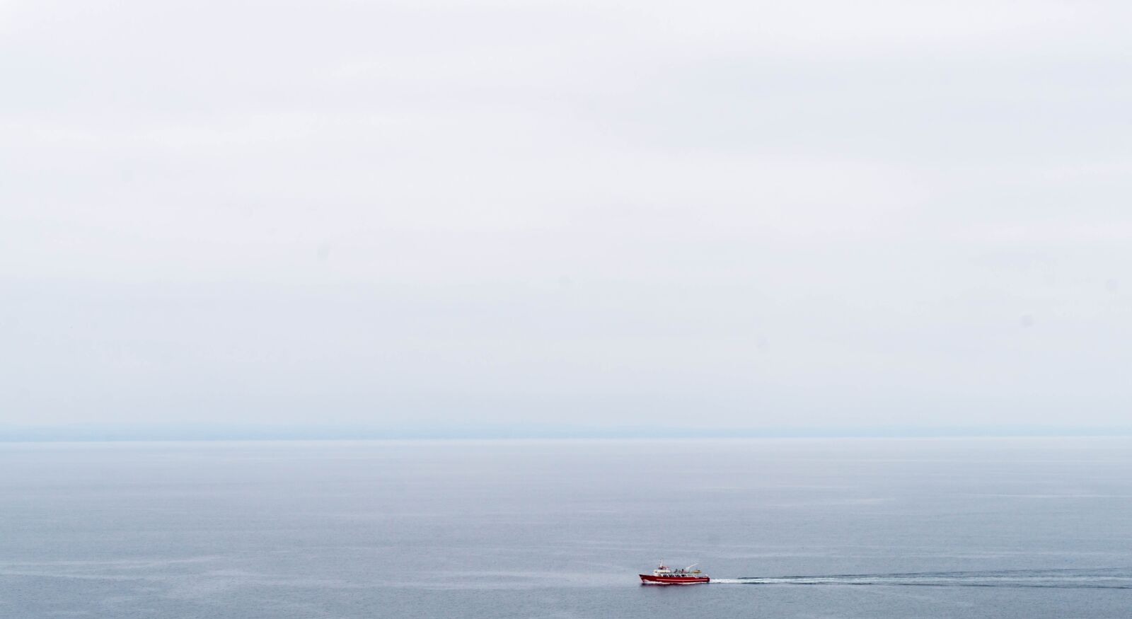 Sony Alpha a5000 (ILCE 5000) sample photo. Ocean, ship, sea photography