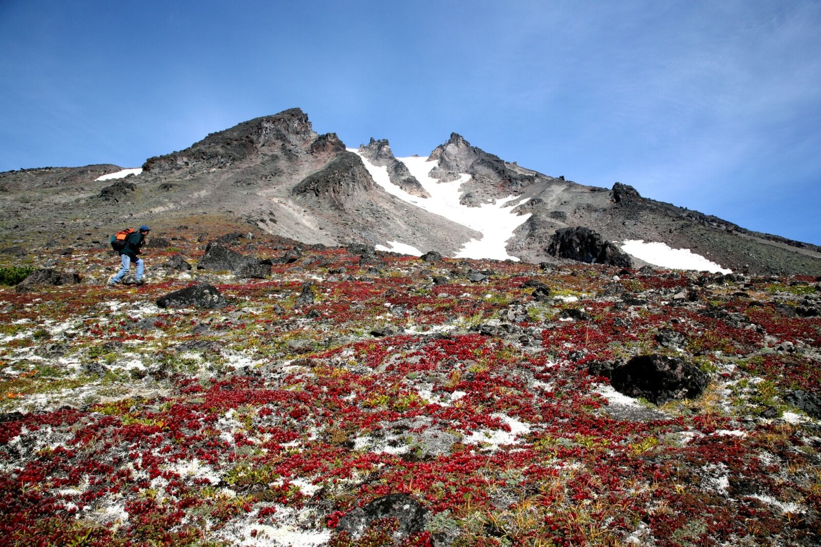Canon EOS 5D sample photo. Autumn, mountains, volcano photography