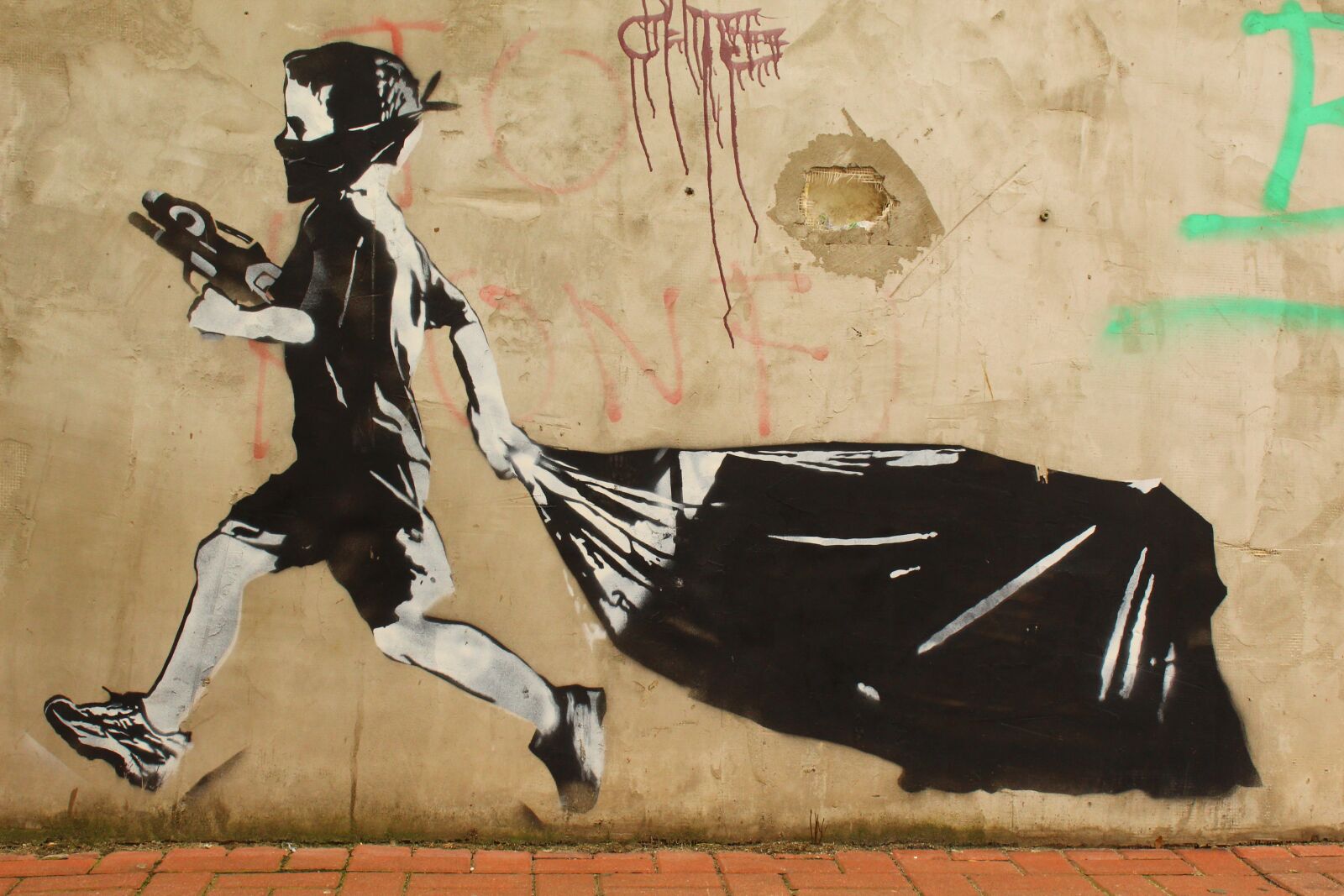 Canon EOS 4000D (EOS Rebel T100 / EOS 3000D) sample photo. Mural, figure, graffiti photography