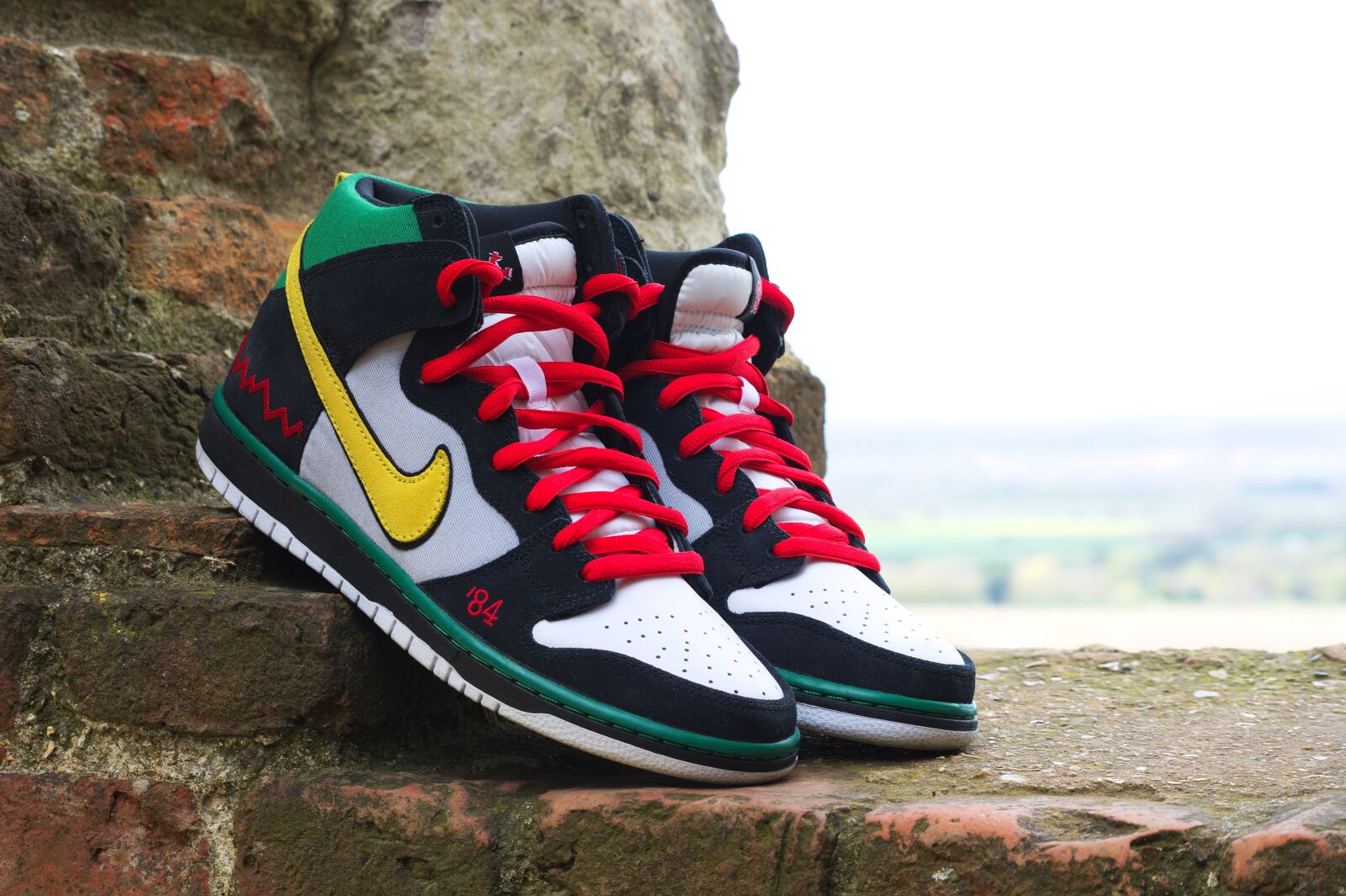 Nikon D7100 sample photo. Nike, trainers, white photography
