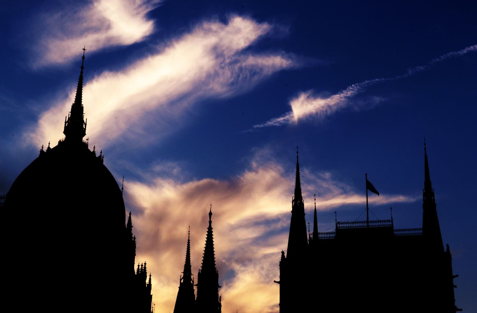 Nikon D3100 sample photo. Parliament, towers, silhouette photography