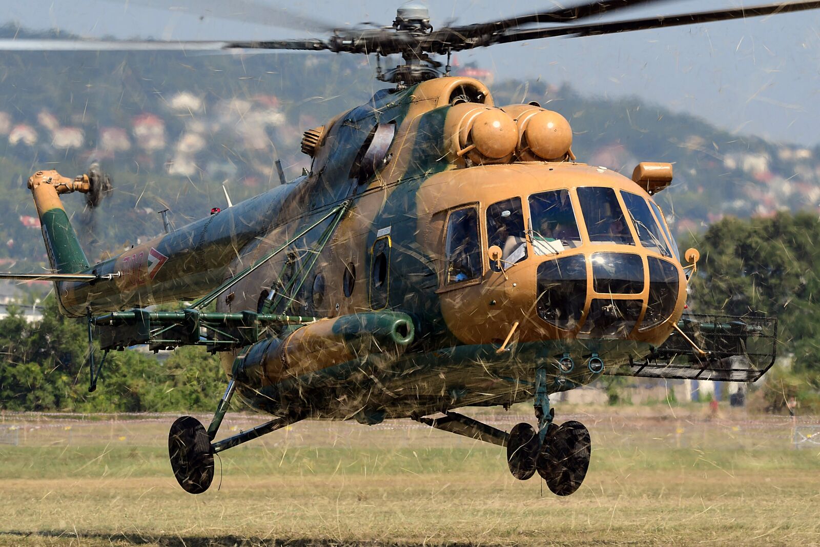 Nikon D7500 sample photo. Helicopter, mi-17, army photography