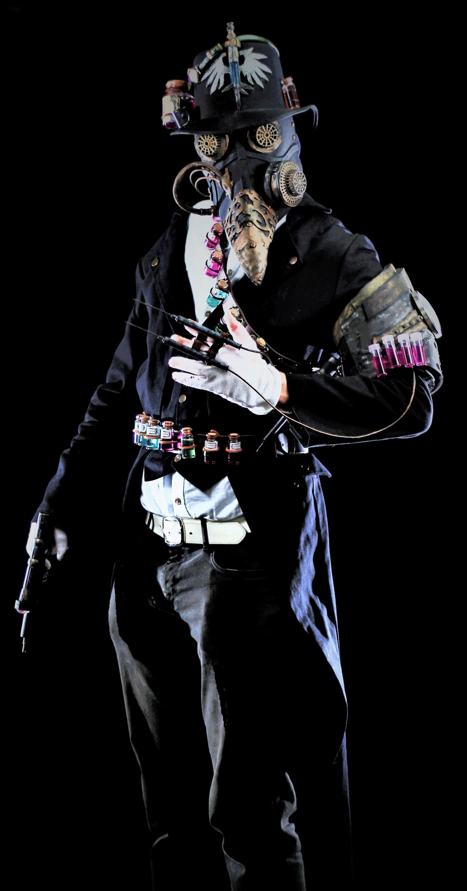 Canon EOS 700D (EOS Rebel T5i / EOS Kiss X7i) + Canon EF 50mm F1.8 STM sample photo. Mask, steampunk, facemask photography