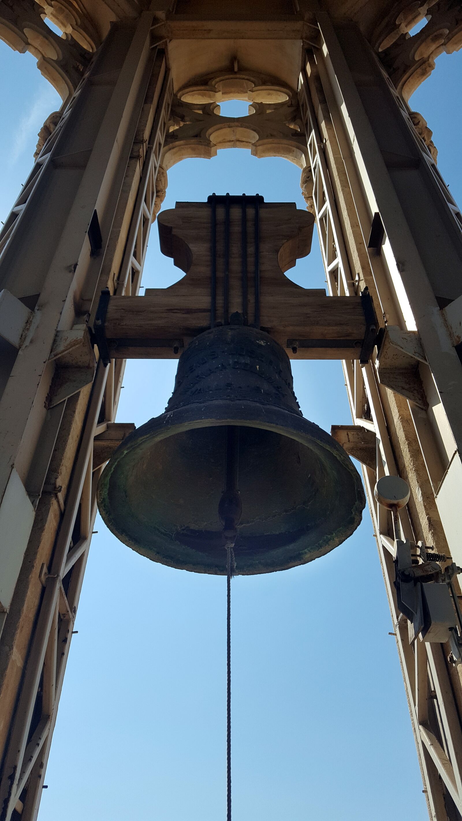 Samsung Galaxy S6 sample photo. Bell, tower, church photography