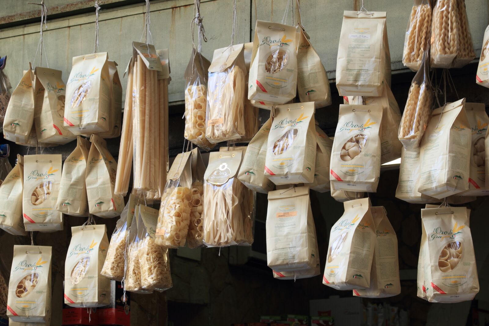 Canon EOS 550D (EOS Rebel T2i / EOS Kiss X4) sample photo. Pasta, italy, naples photography
