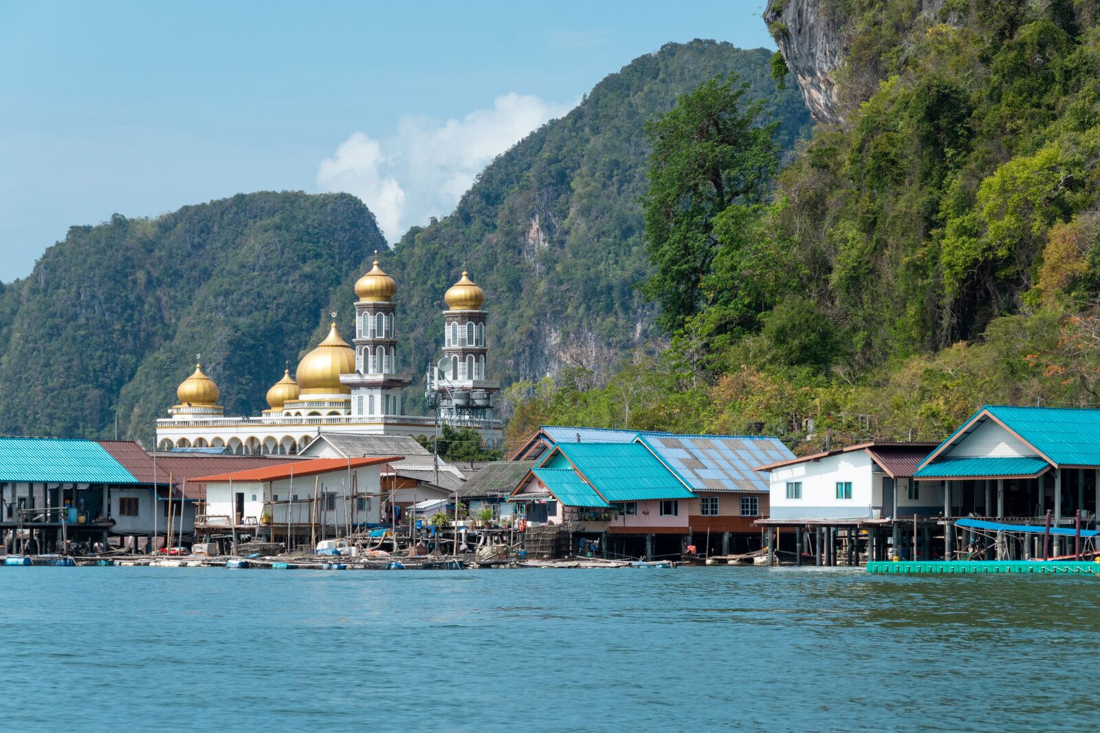Nikon D5600 sample photo. Thailand, sea, rocks photography
