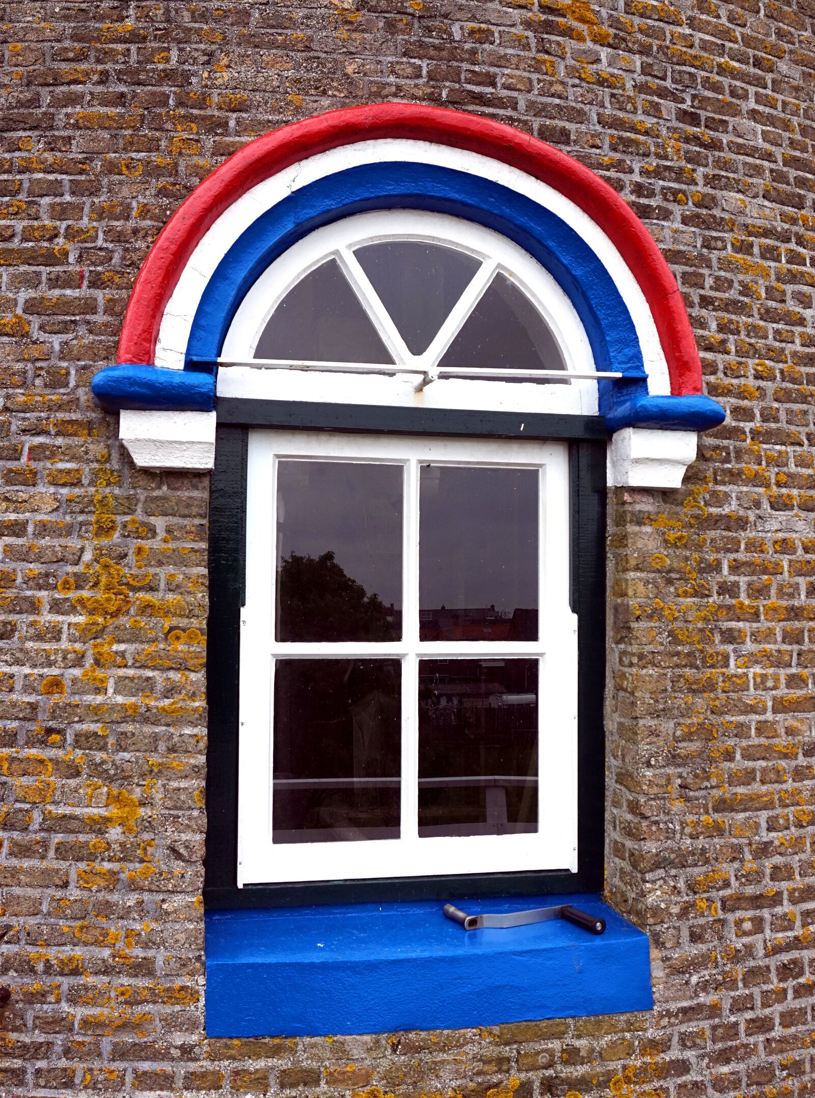 Sony Alpha a5000 (ILCE 5000) sample photo. Window, windmill, holland photography
